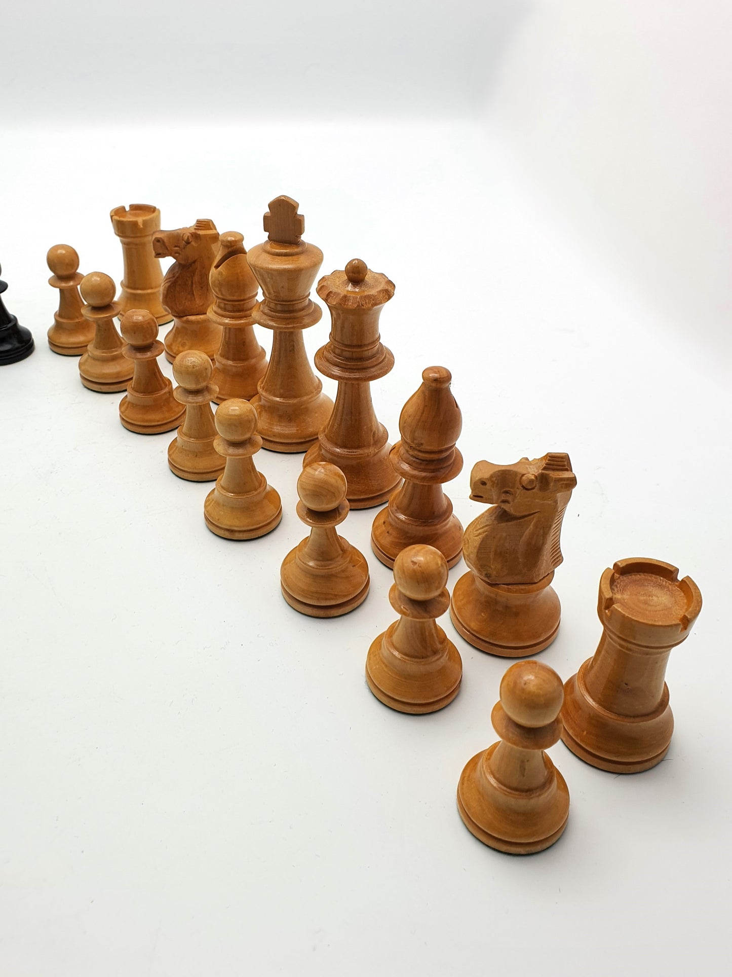精美的斯汤顿风格国际象棋套装 - 约 1930 年