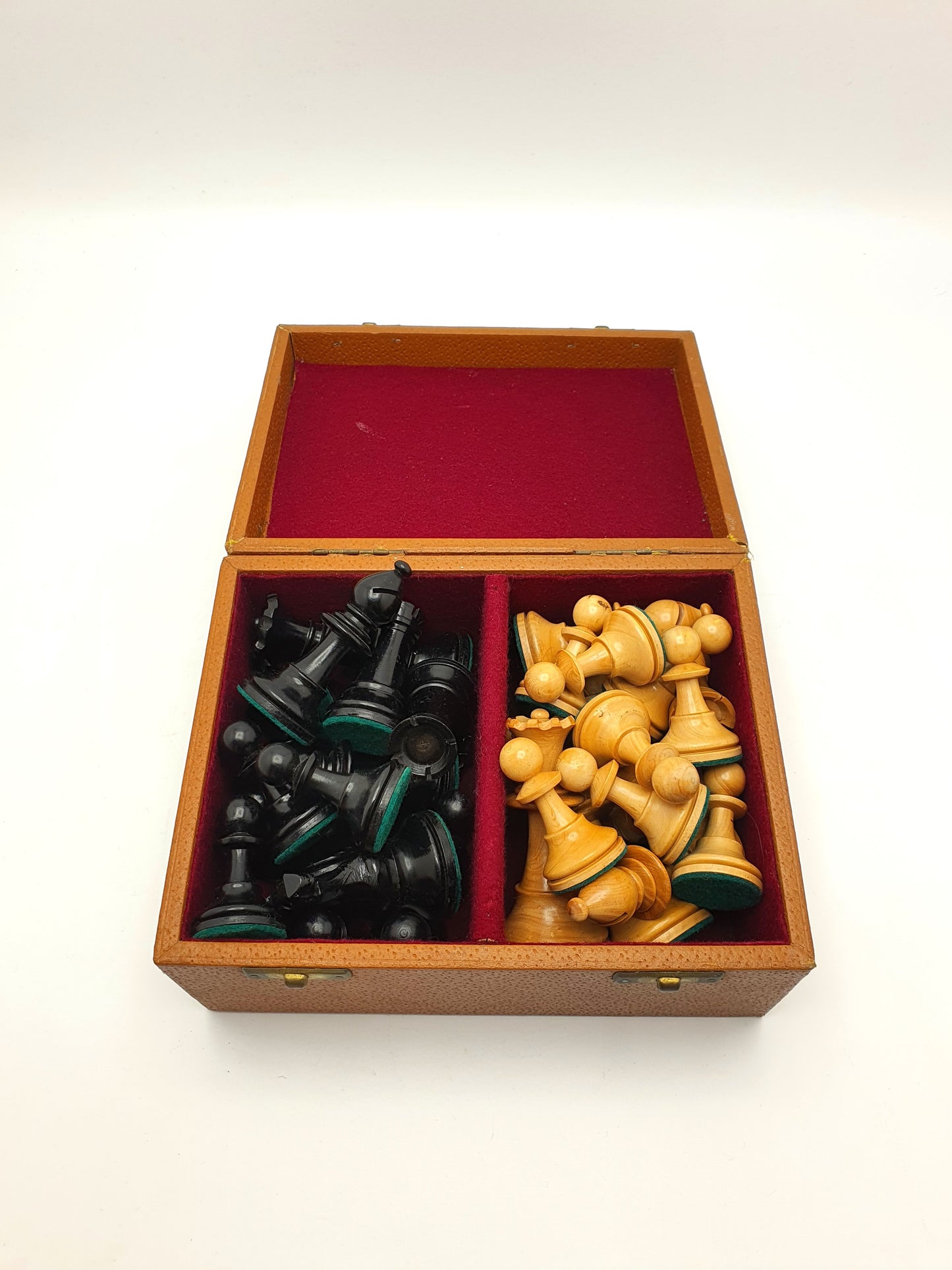 Good Staunton Style Chess Set – circa 1930