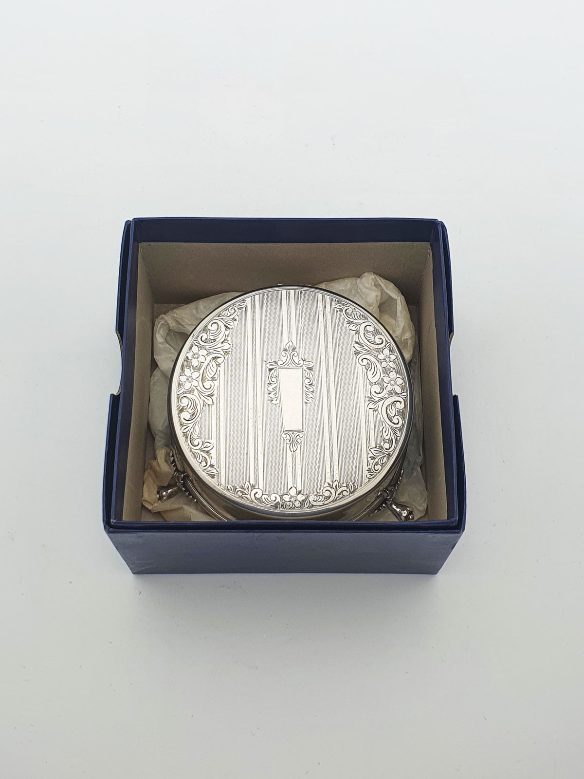 Gorgeous Elizabeth II Sterling Silver Jewellery Box With Engraved Lid - 1976