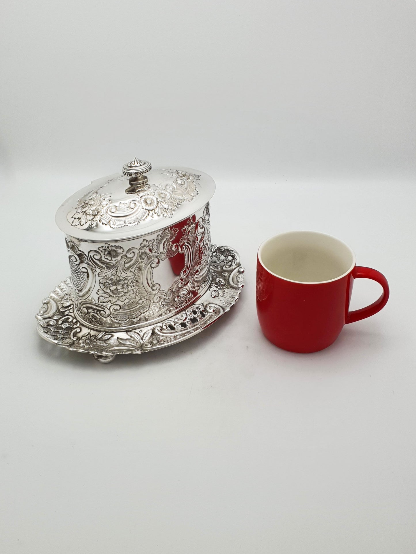 Fabulous Antique Victorian Embossed Silver Plated Biscuit Box – circa 1890