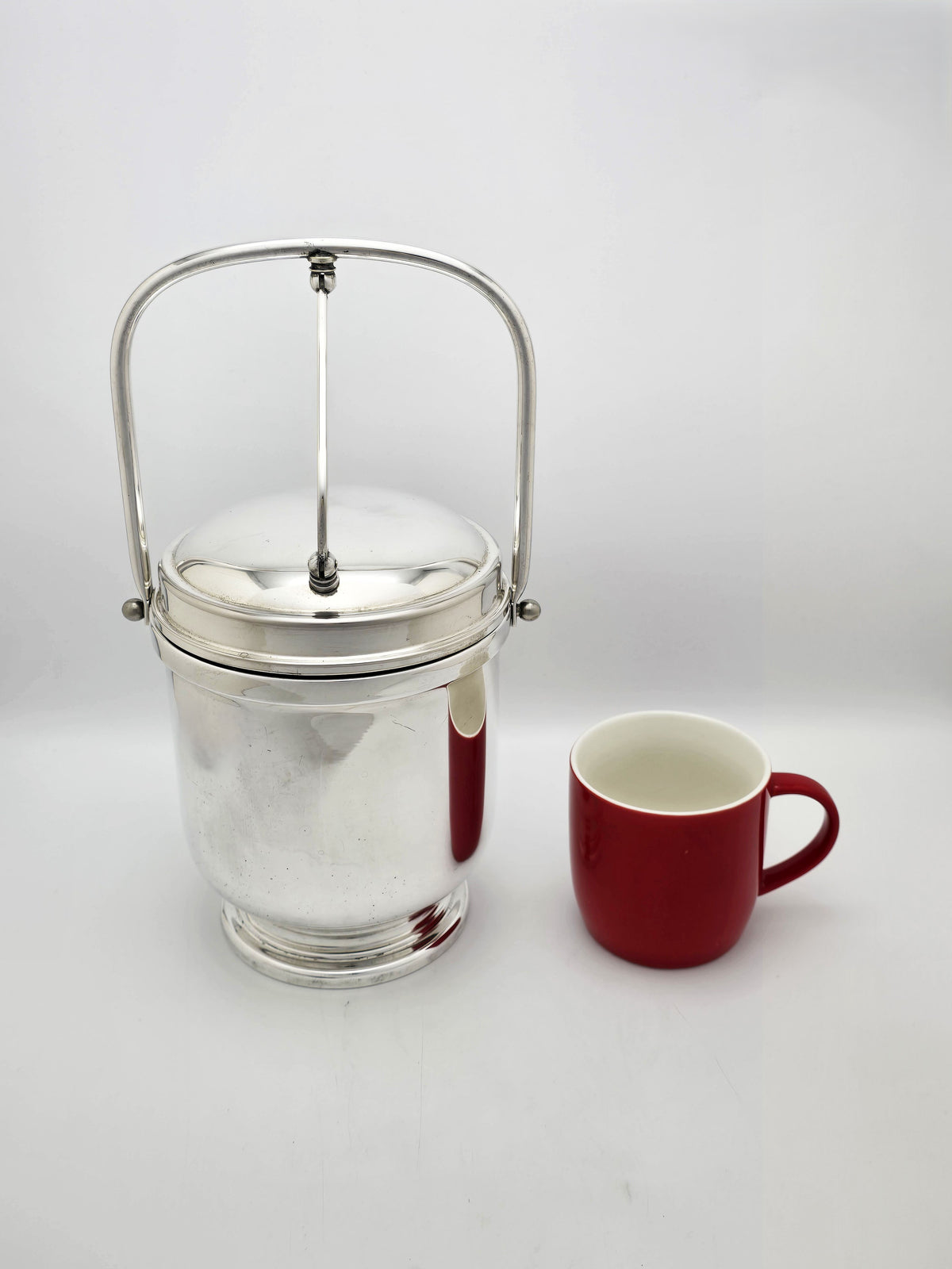 Vintage Silver Plated Ice Bucket with Amber Glass Liner and Hinged Lid – circa 1960