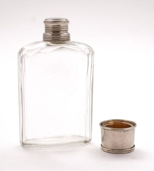 不寻常的切割玻璃酒壶 - 约 1930 年