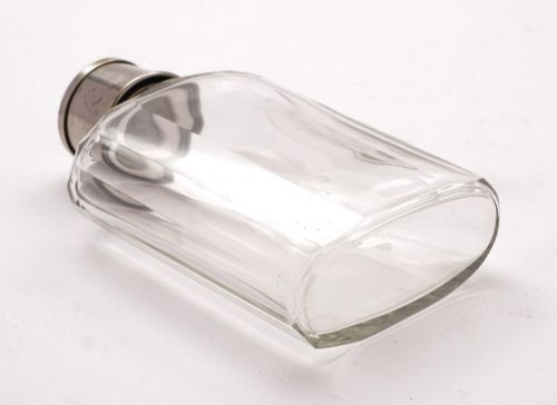 不寻常的切割玻璃酒壶 - 约 1930 年