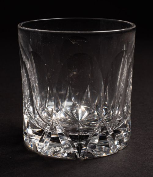 精美 8 件套切割玻璃杯 - 约 1920 年