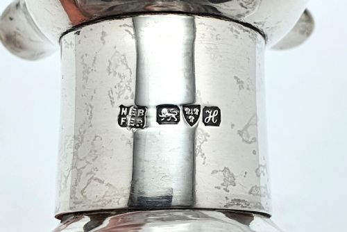 超级爱德华风格银质顶部咕噜咕噜酒瓶 - 切斯特 1908