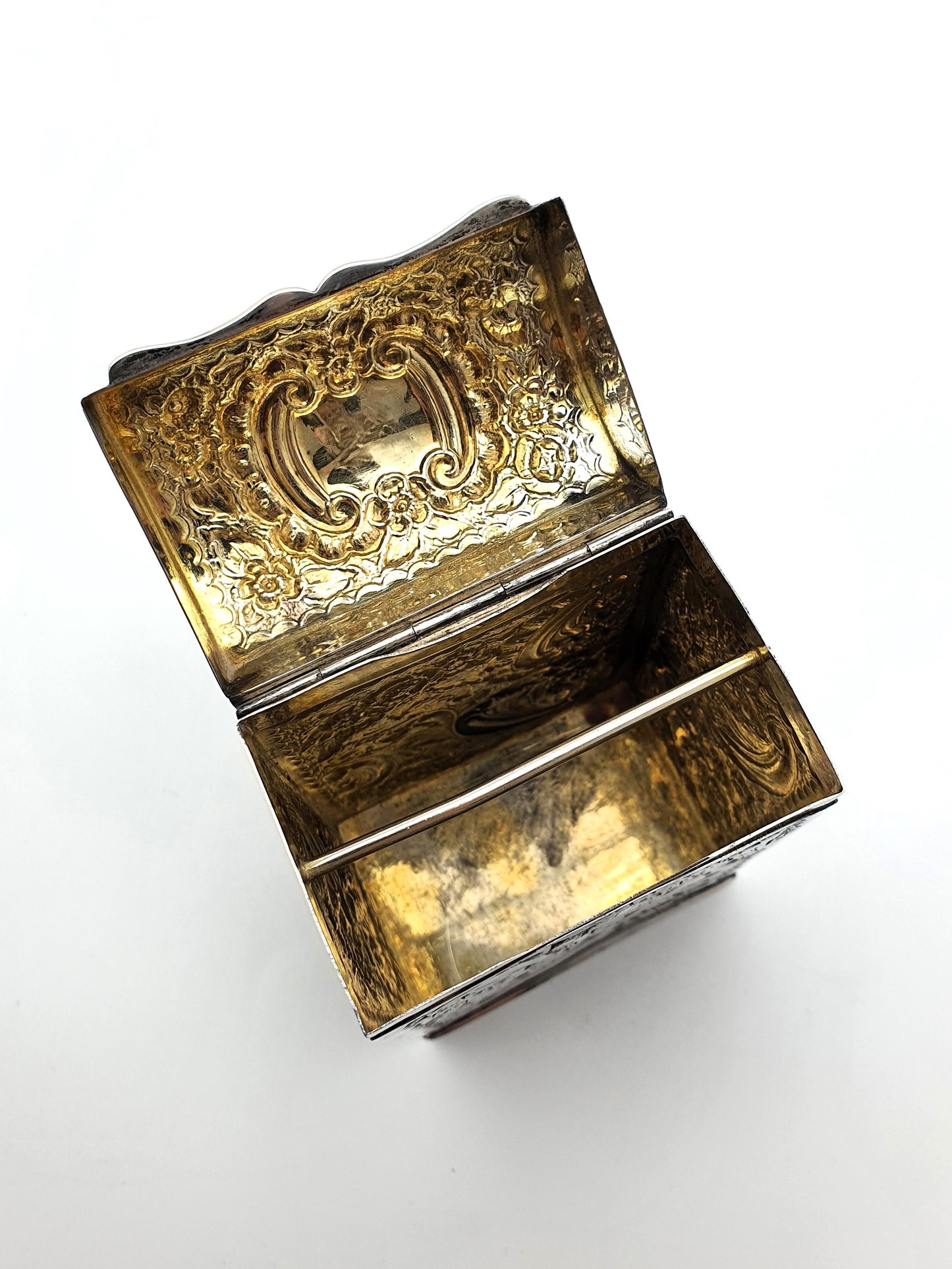 Gorgeous Victorian silver card box – Chester, 1899