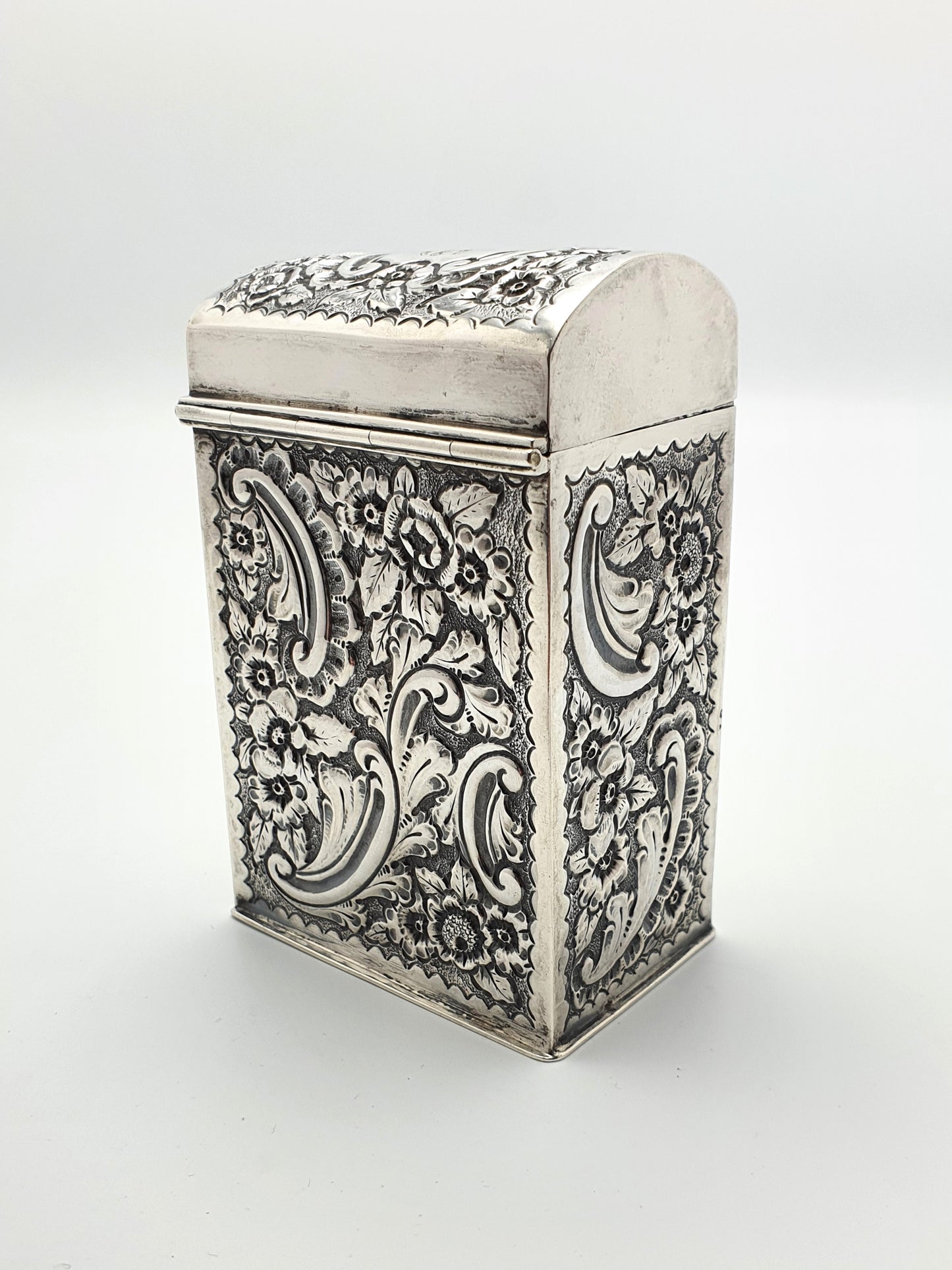 Gorgeous Victorian silver card box – Chester, 1899