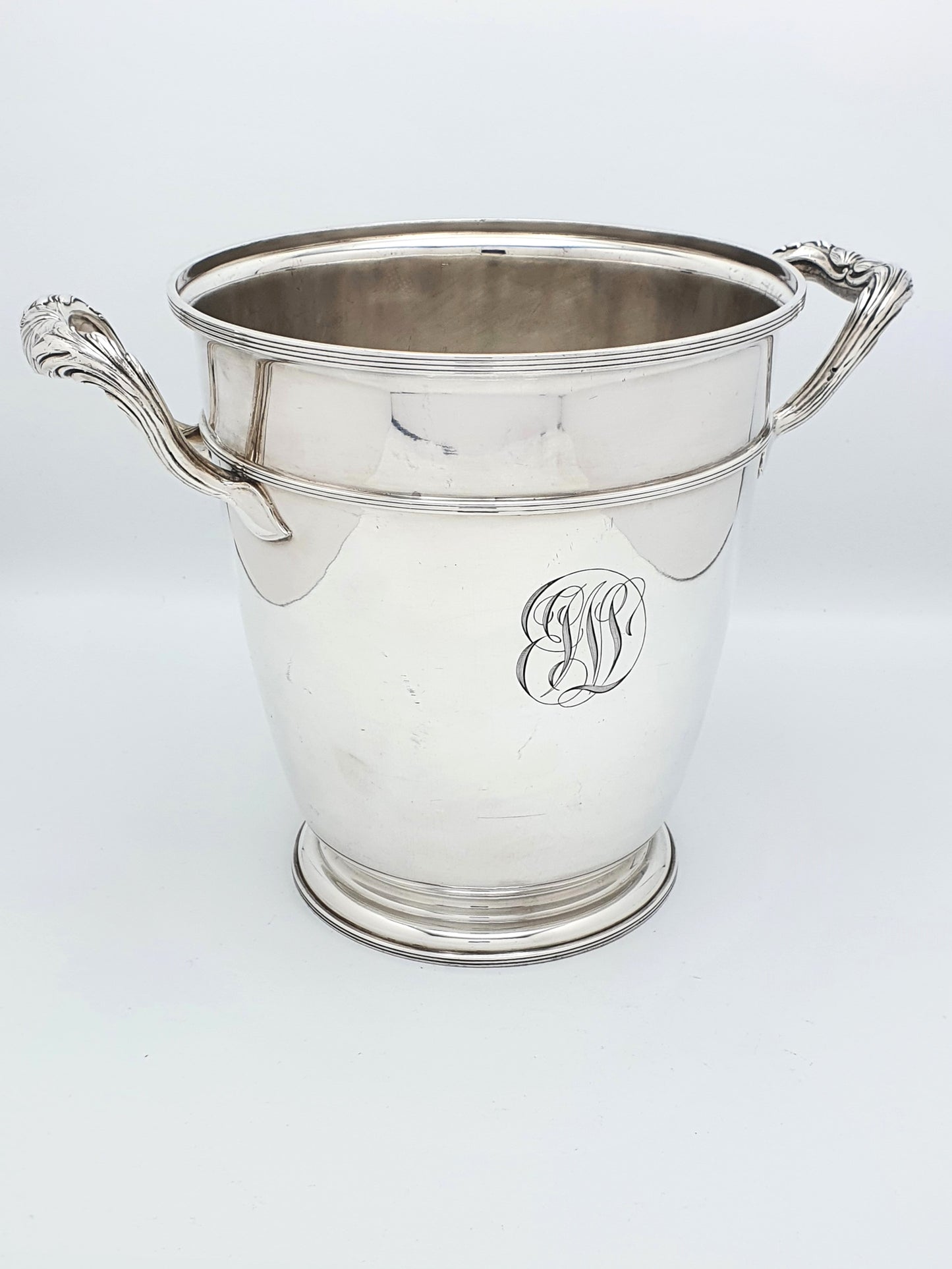 Gorgeous American Antique Silver-Plated Champagne Bucket - circa 1920