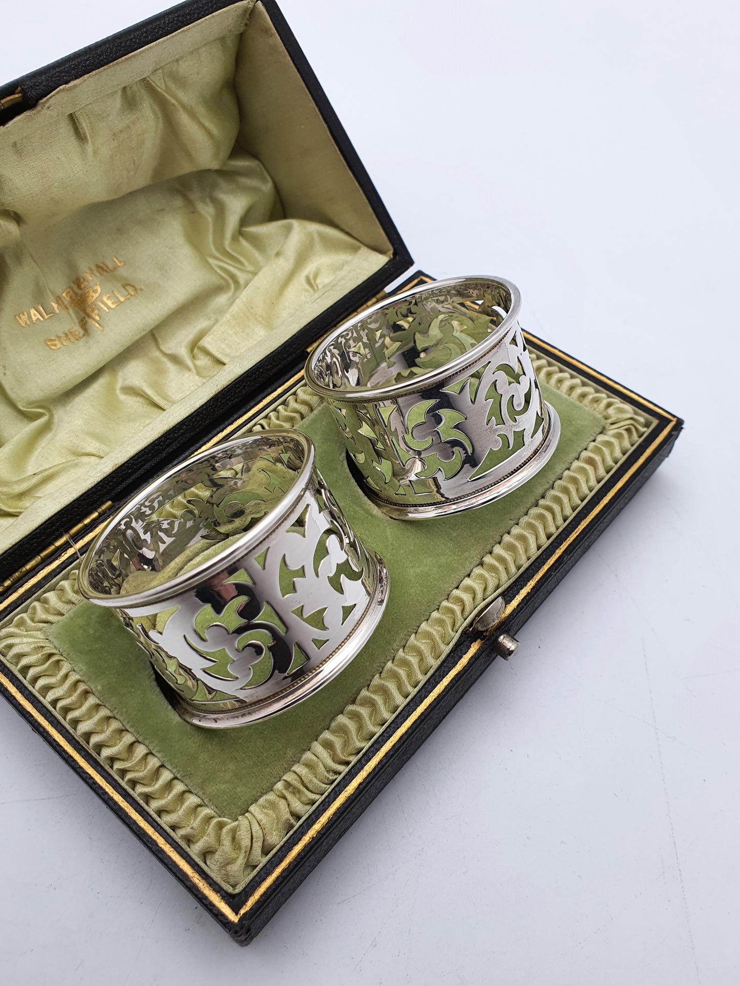 Nice Pair of Edwardian Solid Silver Cased Napkin Rings - 1910