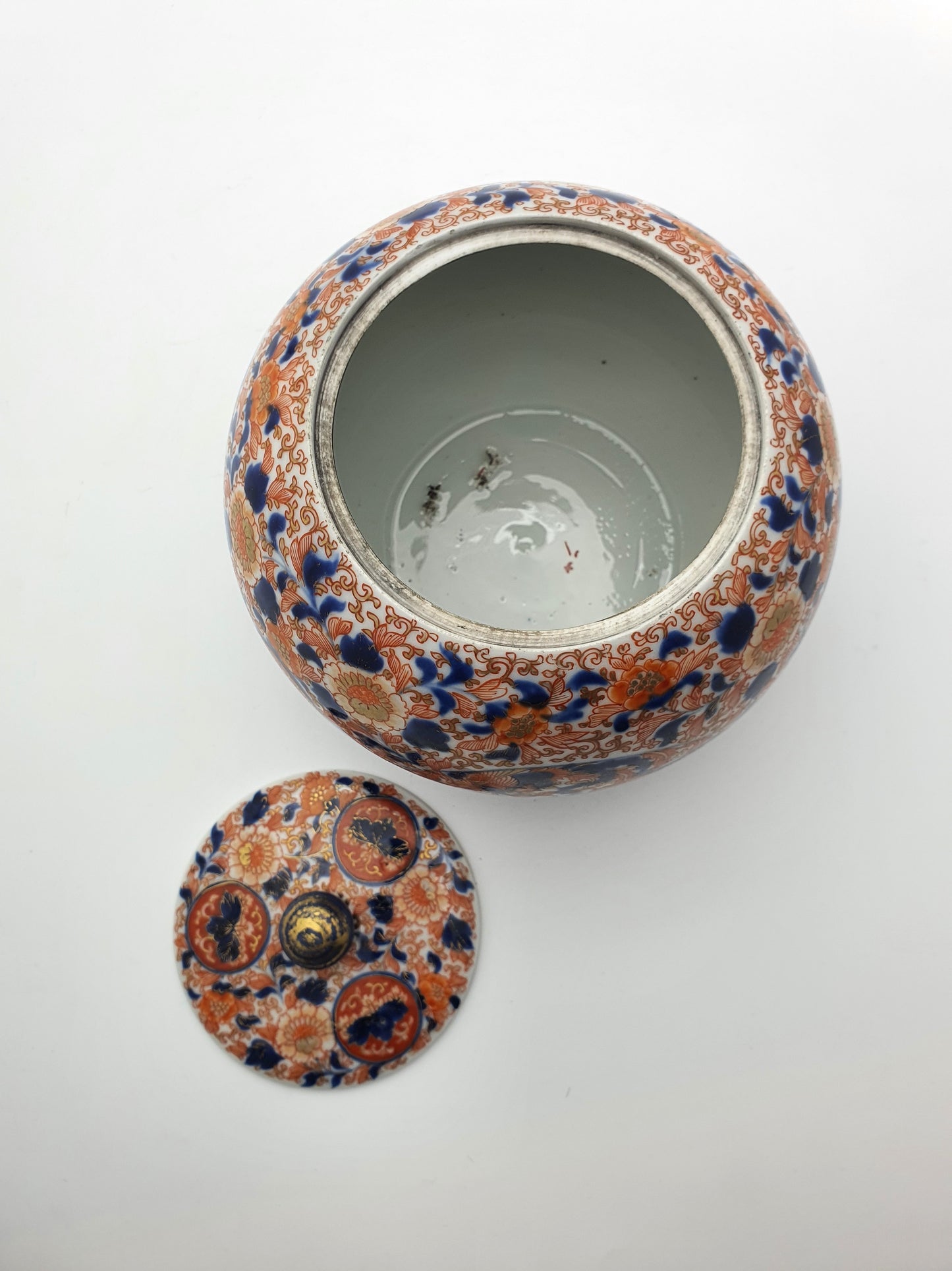 Splendid Large Imari Lidded Ginger Jar - circa 1880