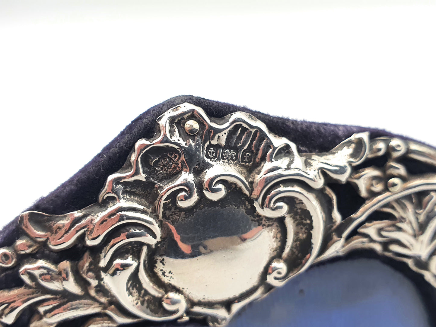 Lovely Edwardian Silver Heart Shaped Photo Frame - 1905