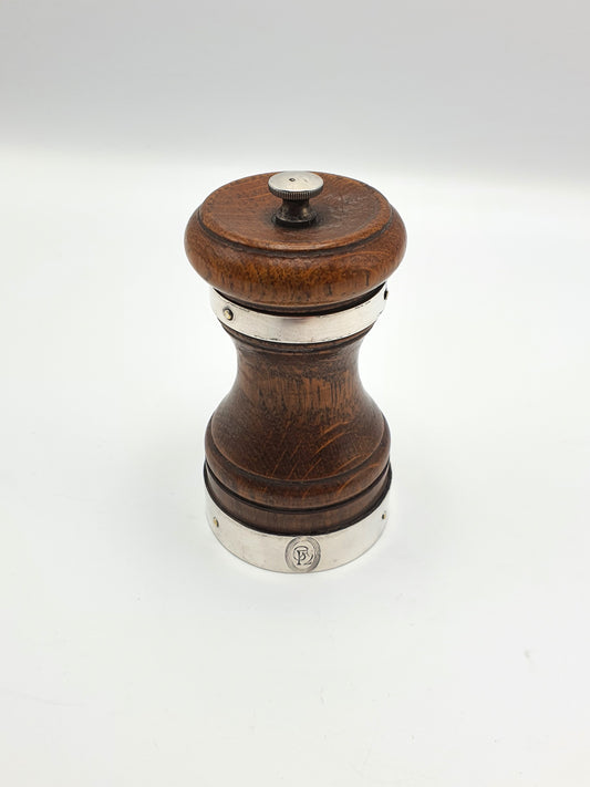 Lovely Elkington and Co Oak and Silver-Plated Pepper Mill – 1928