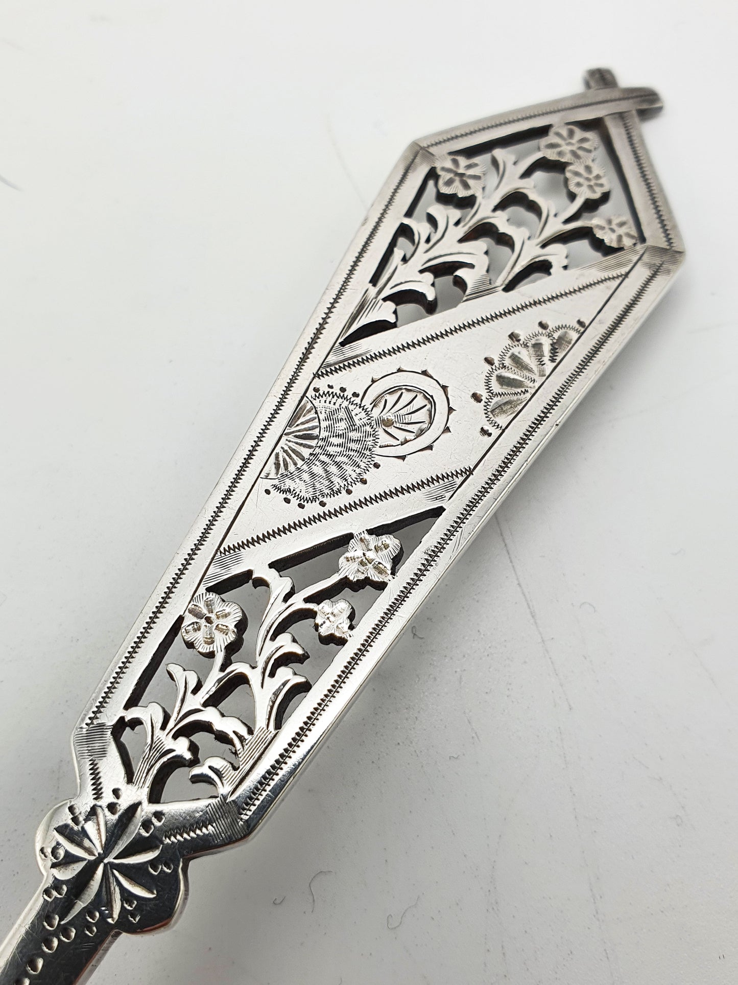 Beautiful pair of Victorian Serving Spoons – circa 1890