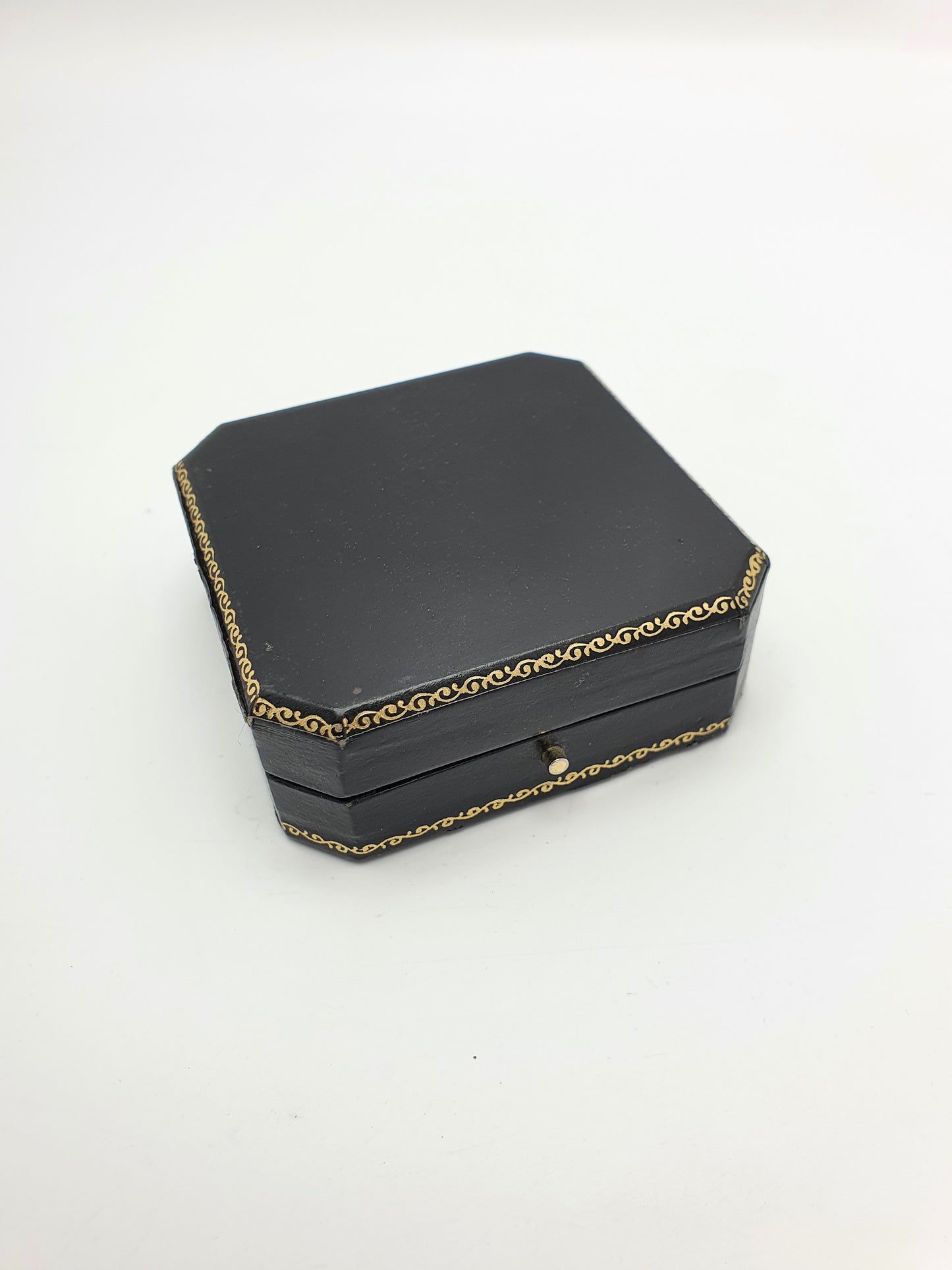 Lovely Antique Edwardian Tigers Eye Pendant Necklace Featuring Miniature Compass – circa 1905