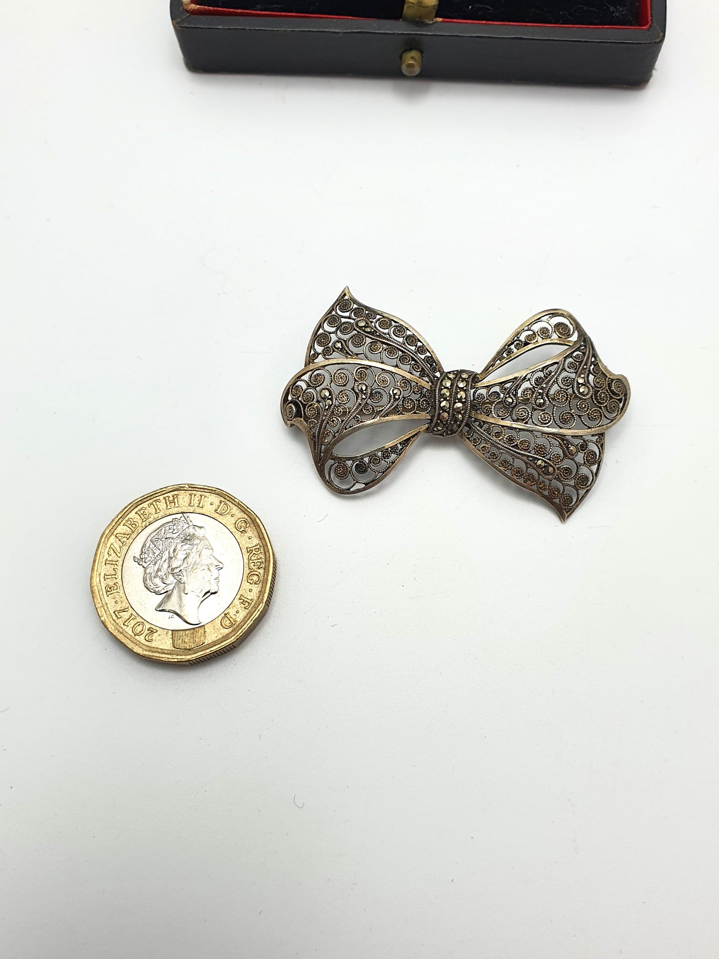 Lovely Antique Silver Filigree Bow Brooch with Delicate Marcasite Accents – circa 1930