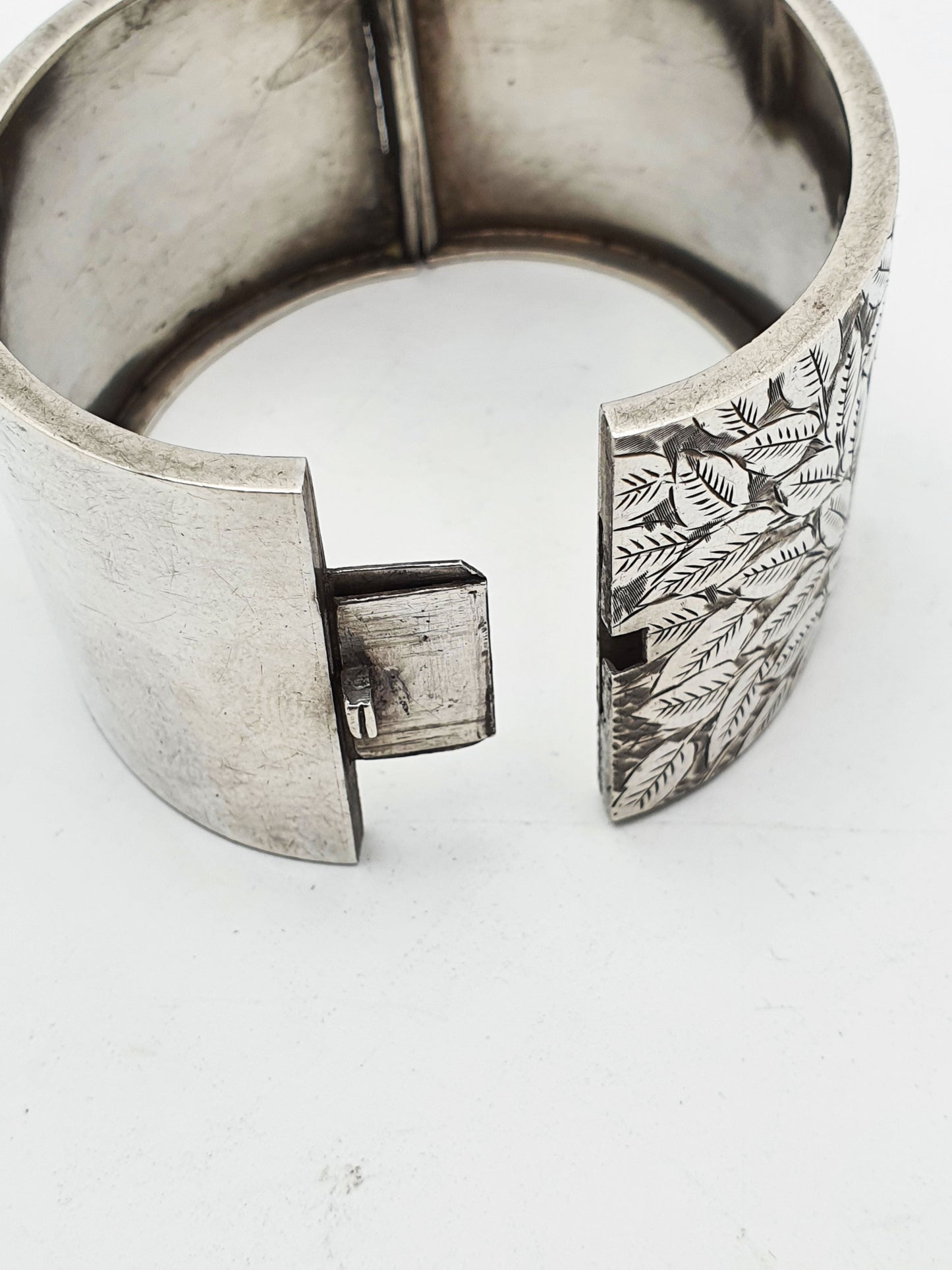 Nice Victorian Engraved Sterling Silver Bangle Bracelet - 1882