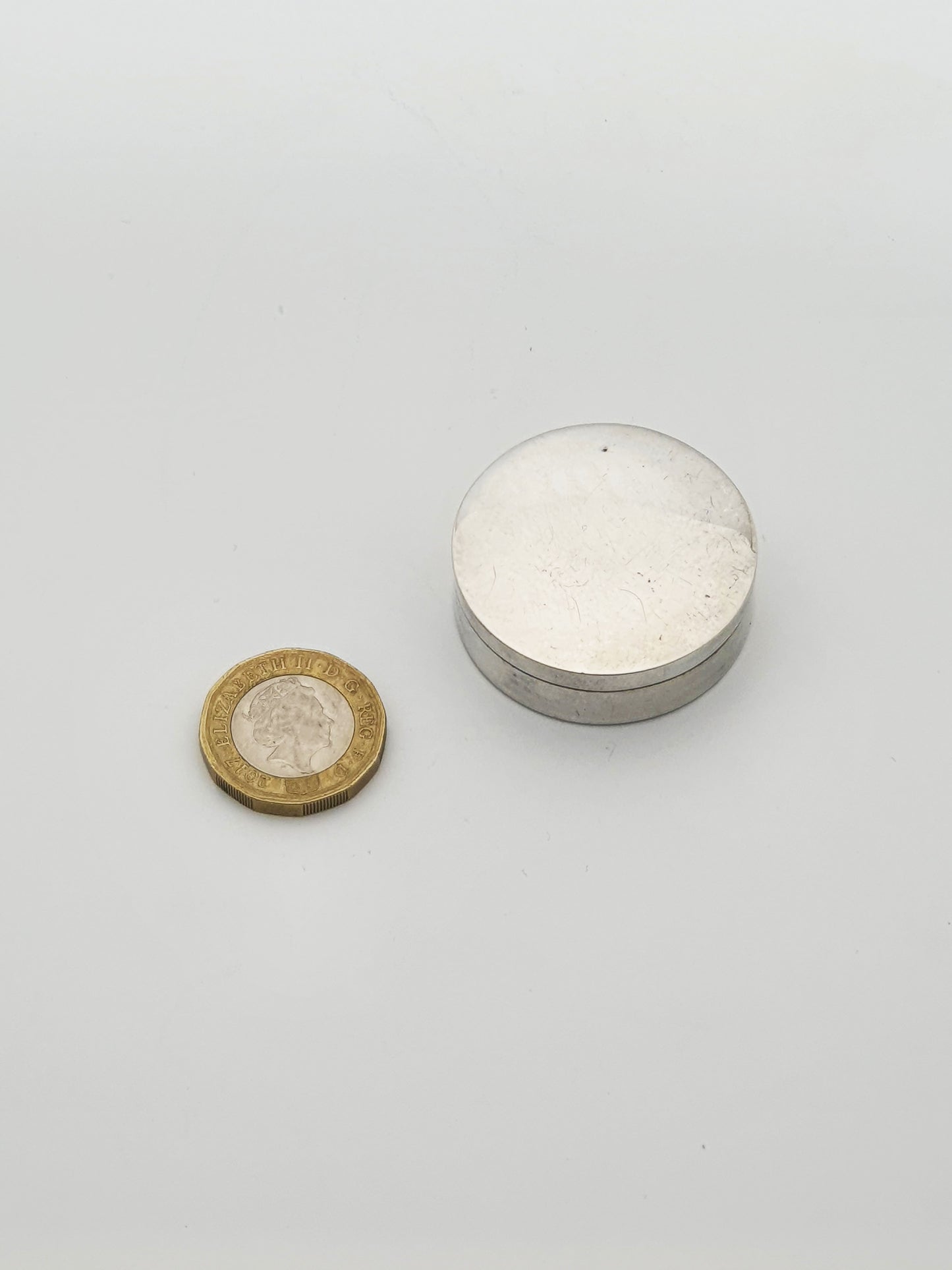 Lovely Antique Solid Silver Pill Box/Trinket Box with Gilt Interior - 1922