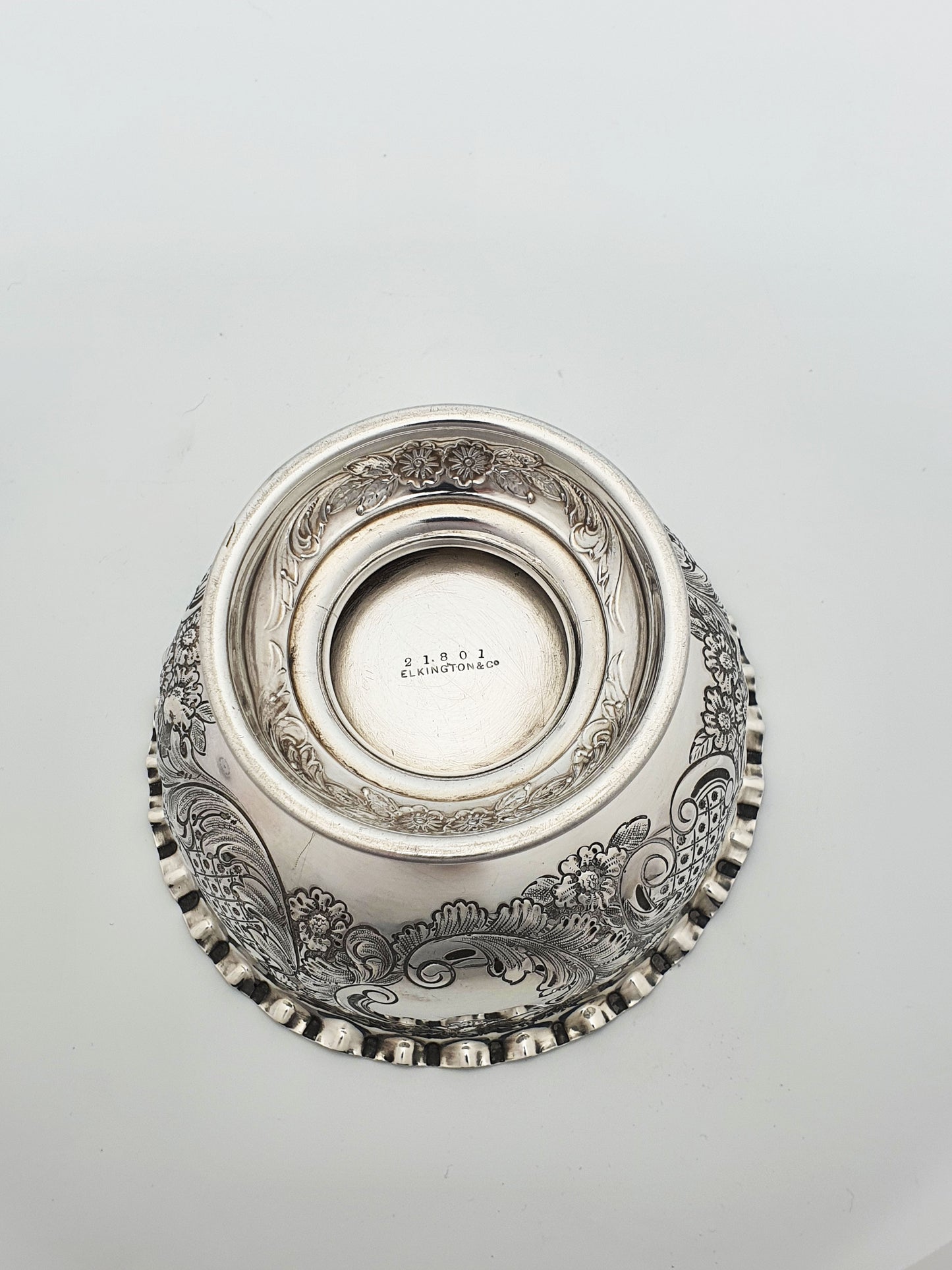 Gorgeous Antique Victorian Sterling Silver Bowl by Elkington & Co - 1900