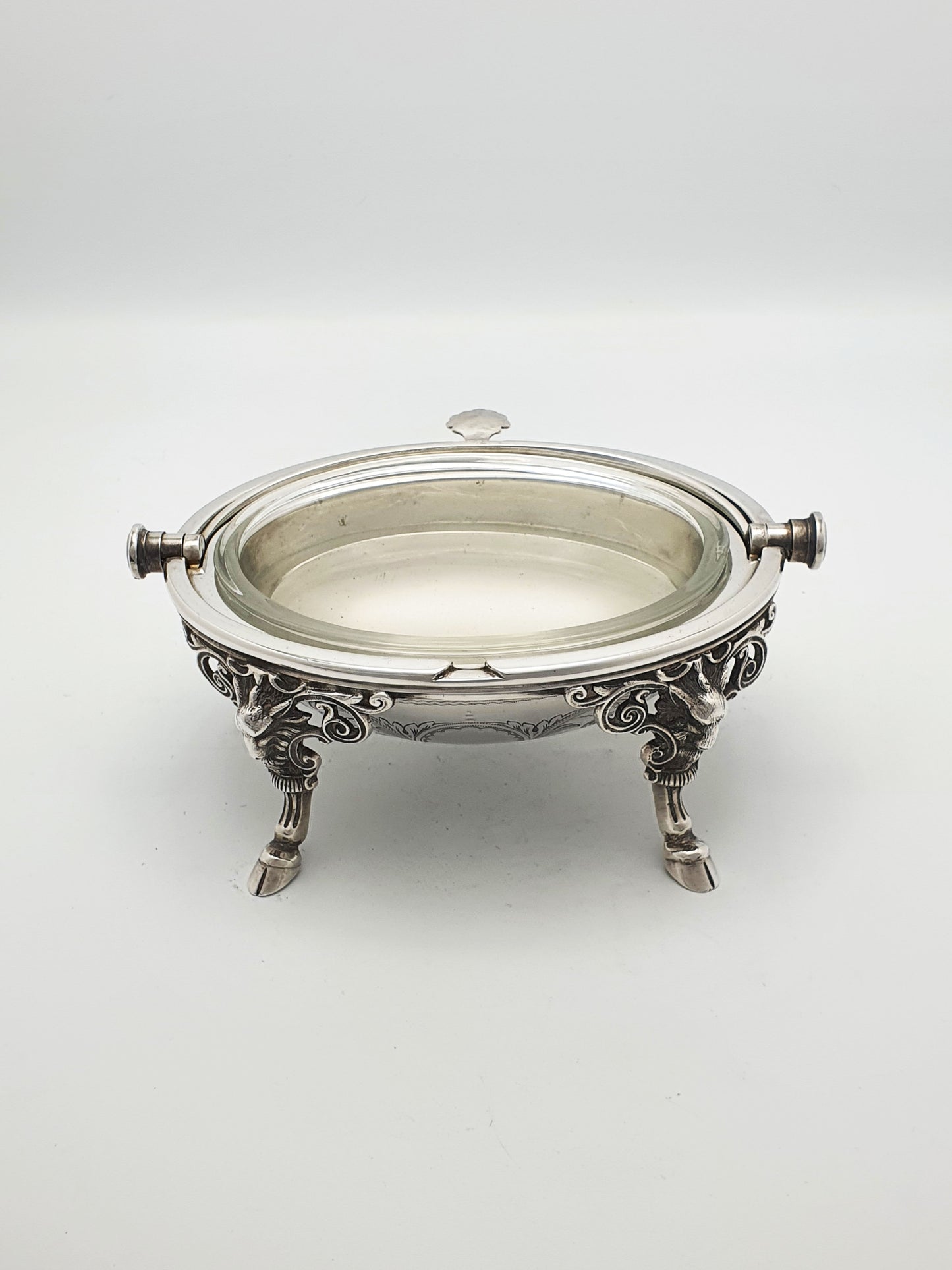 Stunning Antique Victorian Caviar Dish with Unusual Ram’s Head Mounts – circa 1890