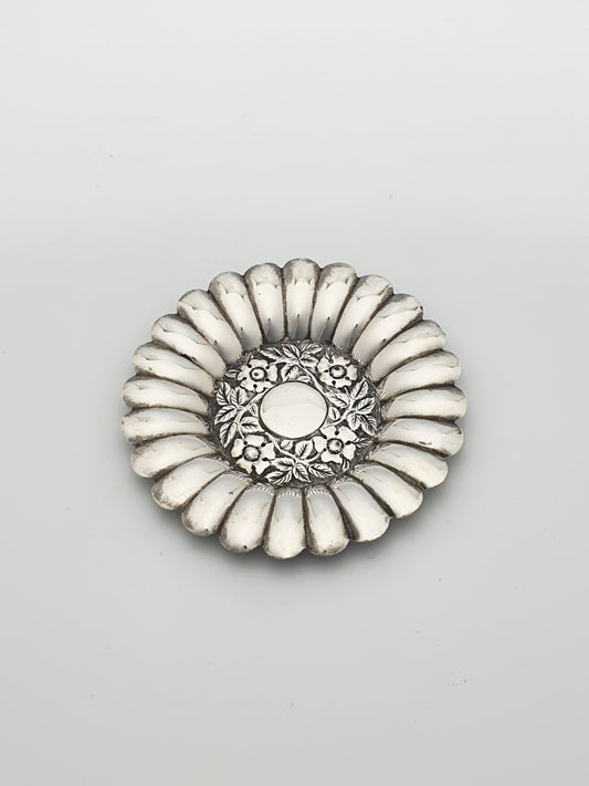 Pretty Antique Victorian Solid Silver Floral Dish - 1897