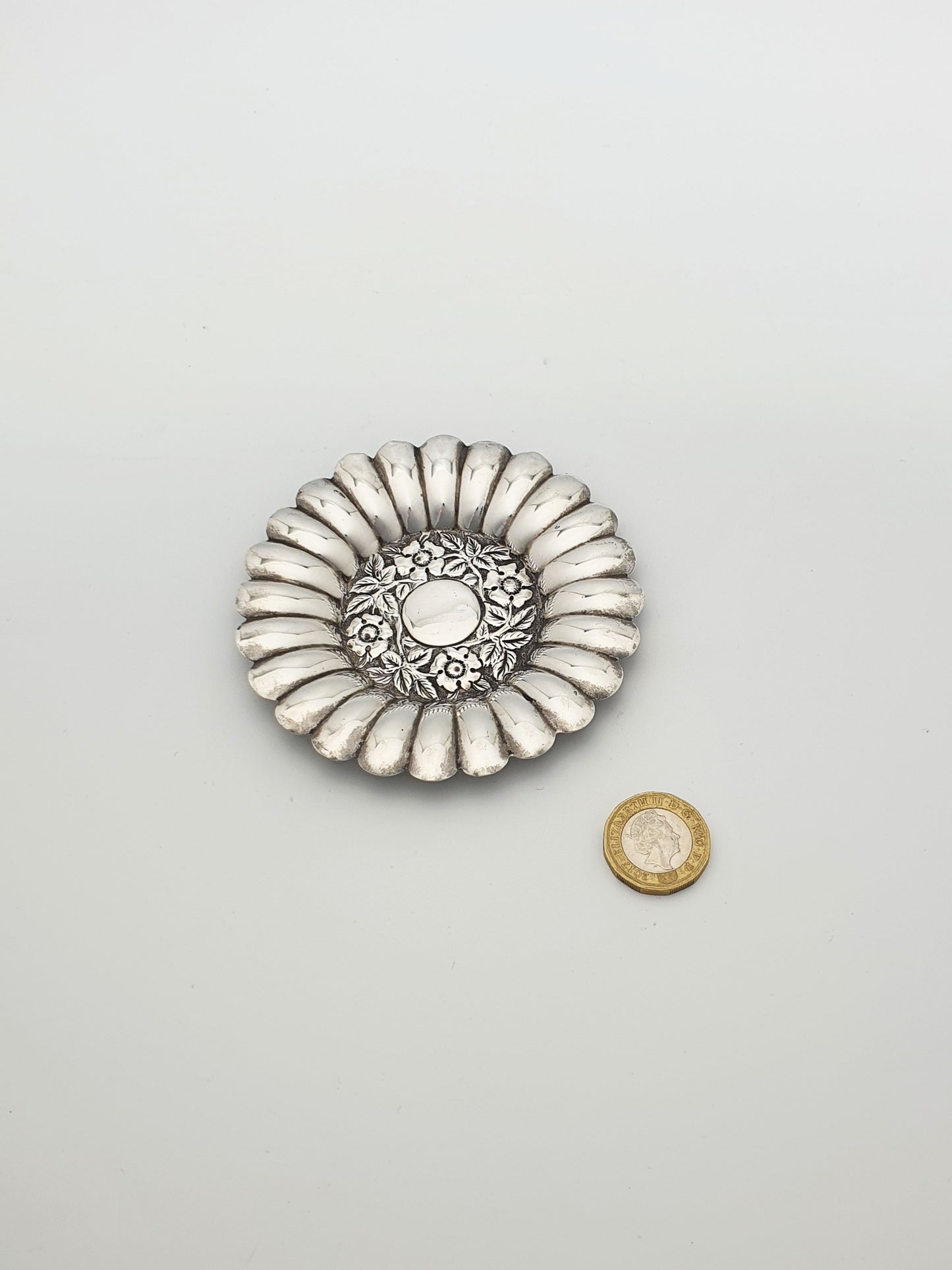 Pretty Antique Victorian Solid Silver Floral Dish - 1897