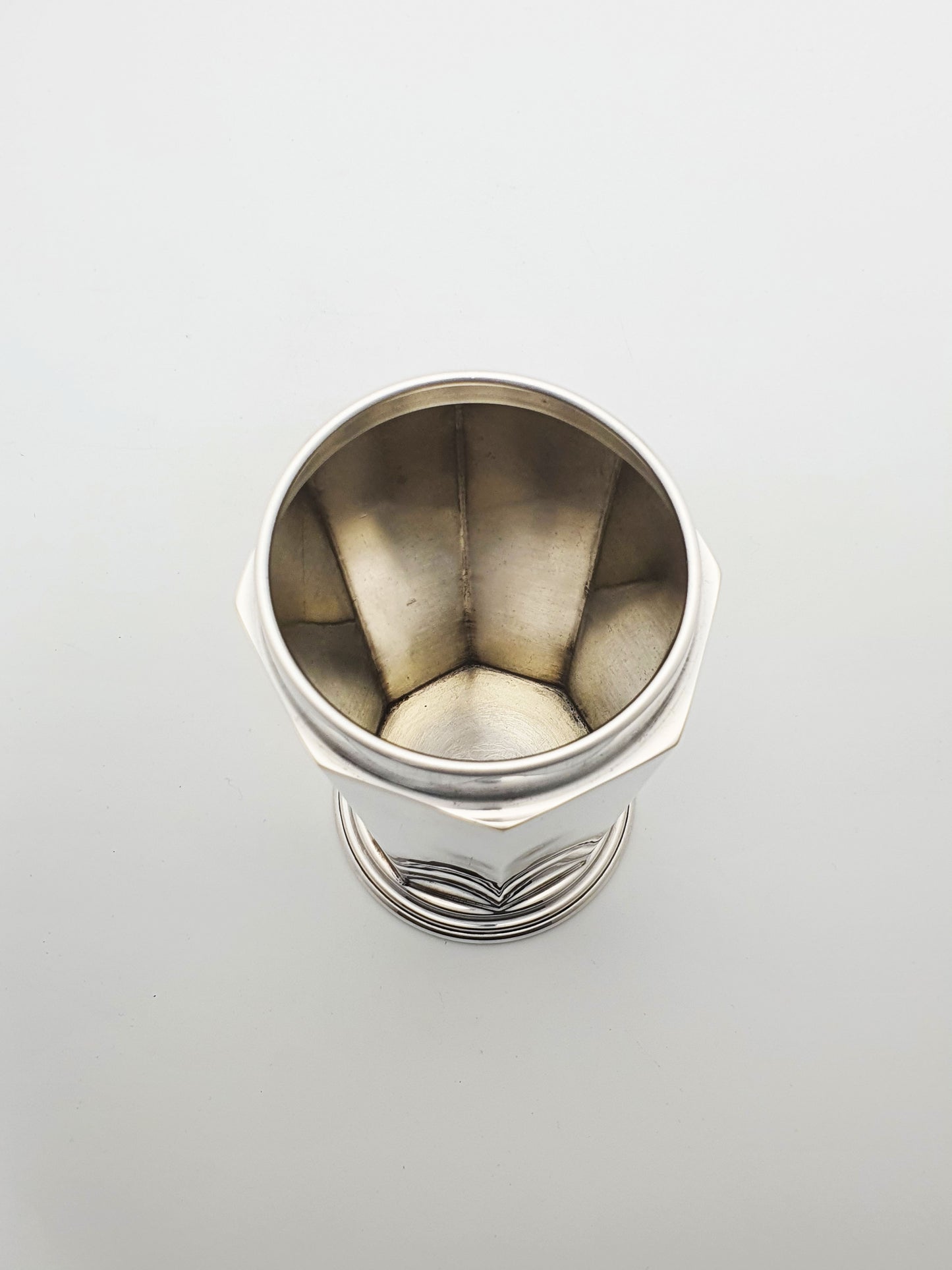 Large Art Deco Silver-Plated Cocktail Shaker with Internal Lemon Squeezer – circa 1930