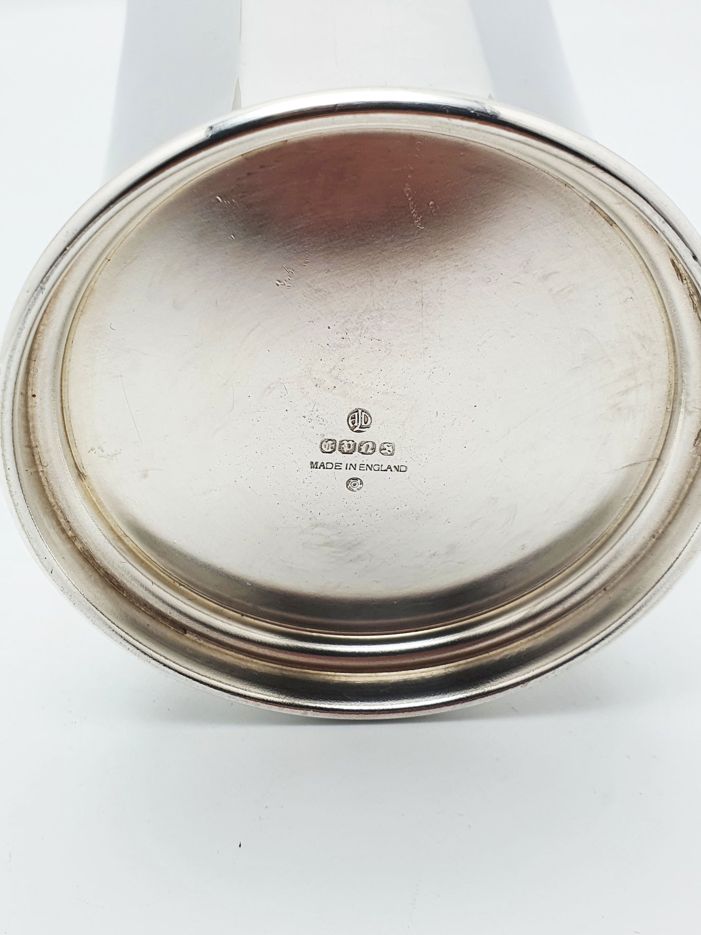 Large Art Deco Silver-Plated Cocktail Shaker with Internal Lemon Squeezer – circa 1930