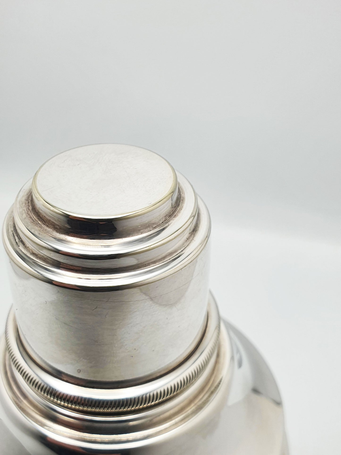 Large Art Deco Silver-Plated Cocktail Shaker with Internal Lemon Squeezer – circa 1930