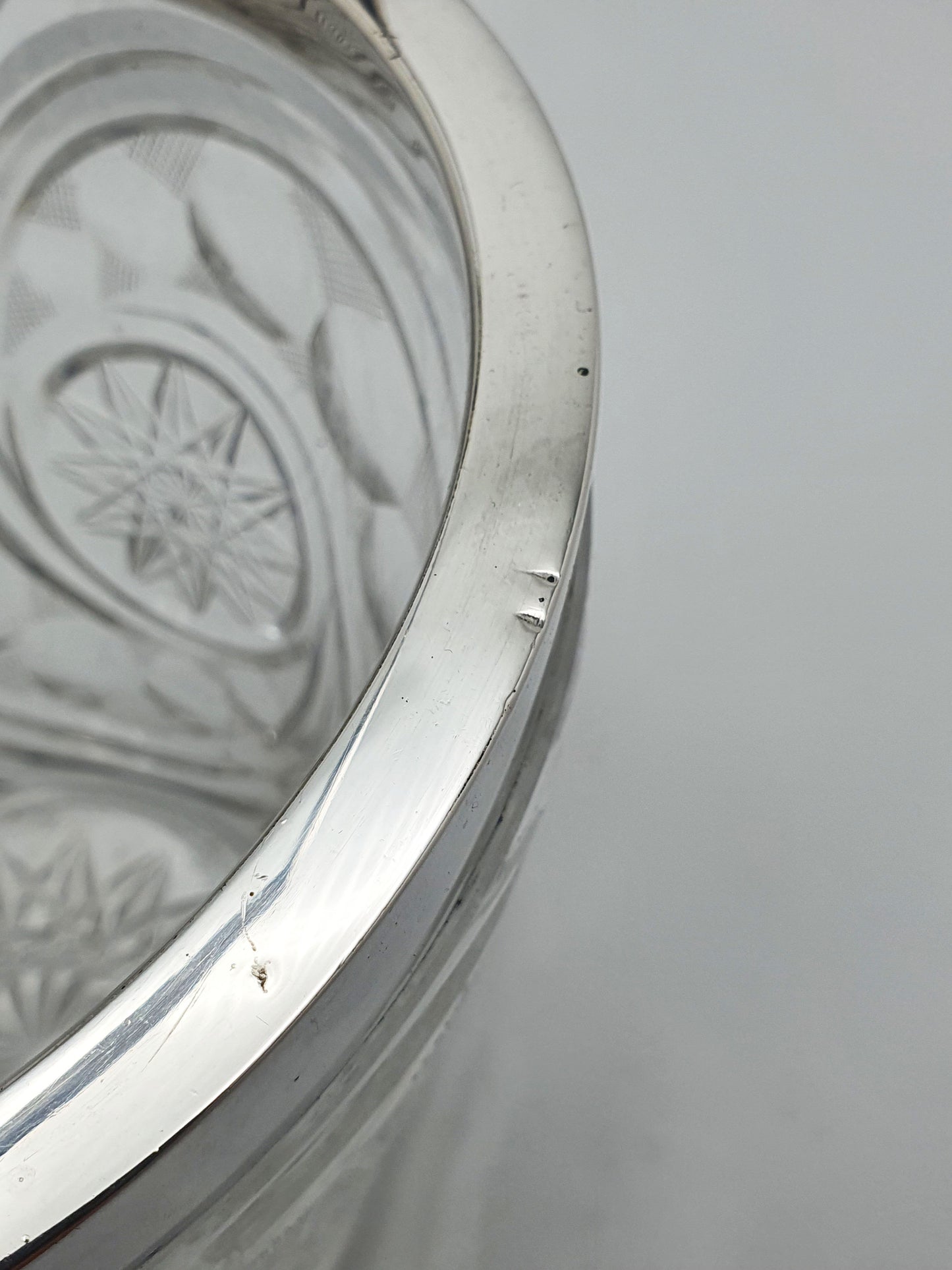 Stunning Edwardian Cut Glass Champagne Bucket with Shaped Handle – circa 1905