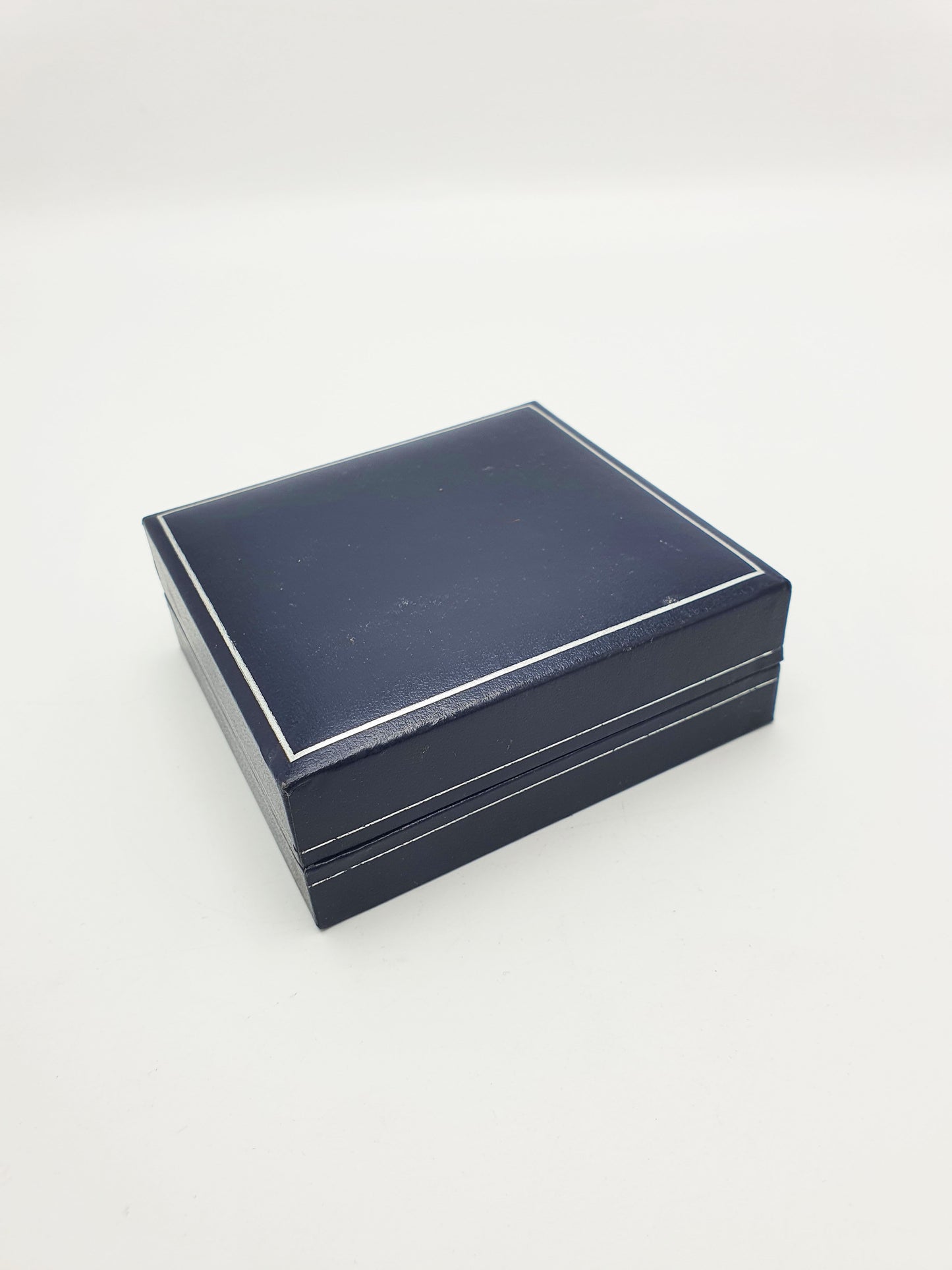 Nice Vintage Solid Silver Lily Brooch in Presentation Box – circa 1960