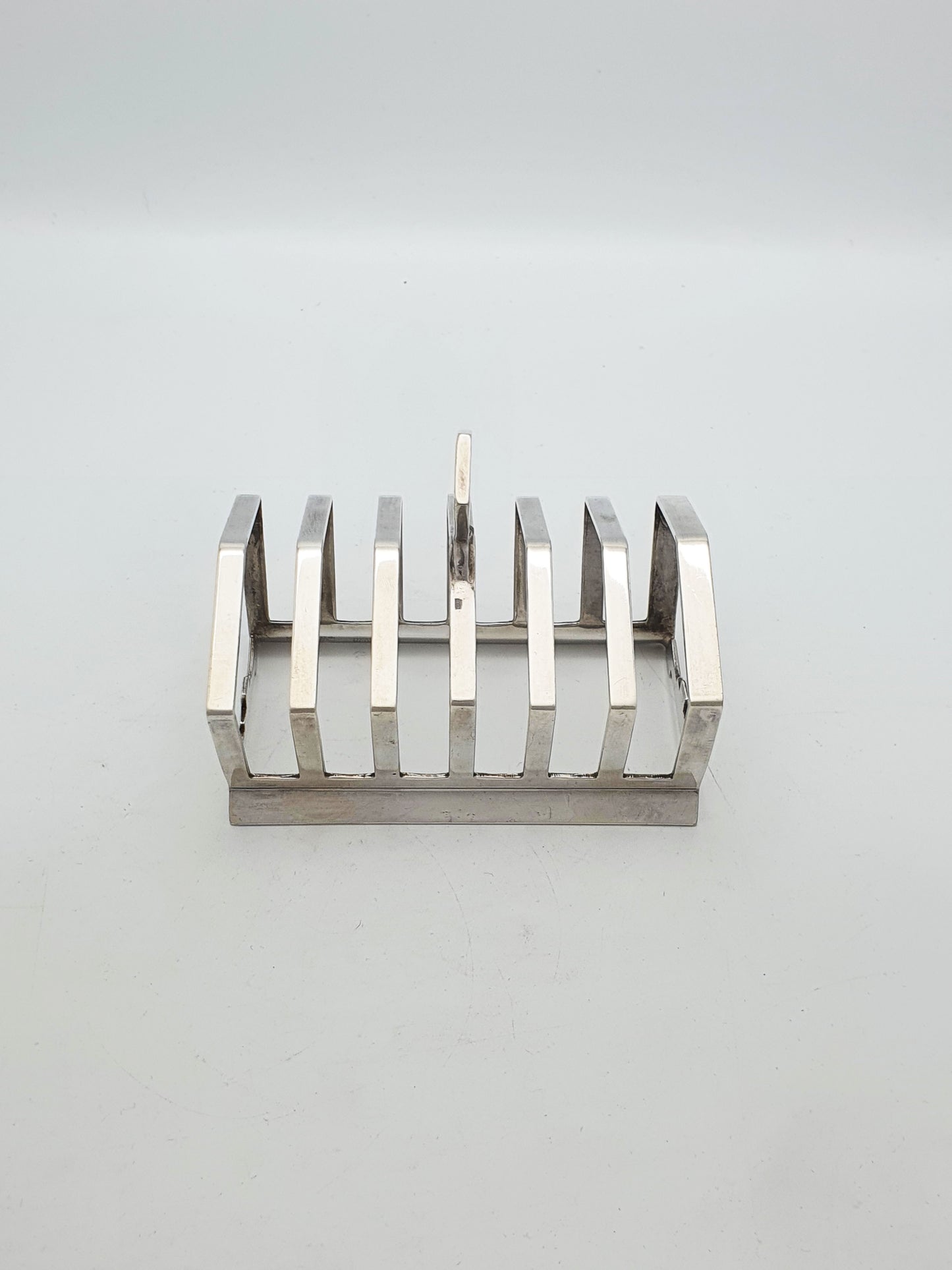 Striking Art Deco Silver-Plated Toast Rack by Mappin & Webb – circa 1930