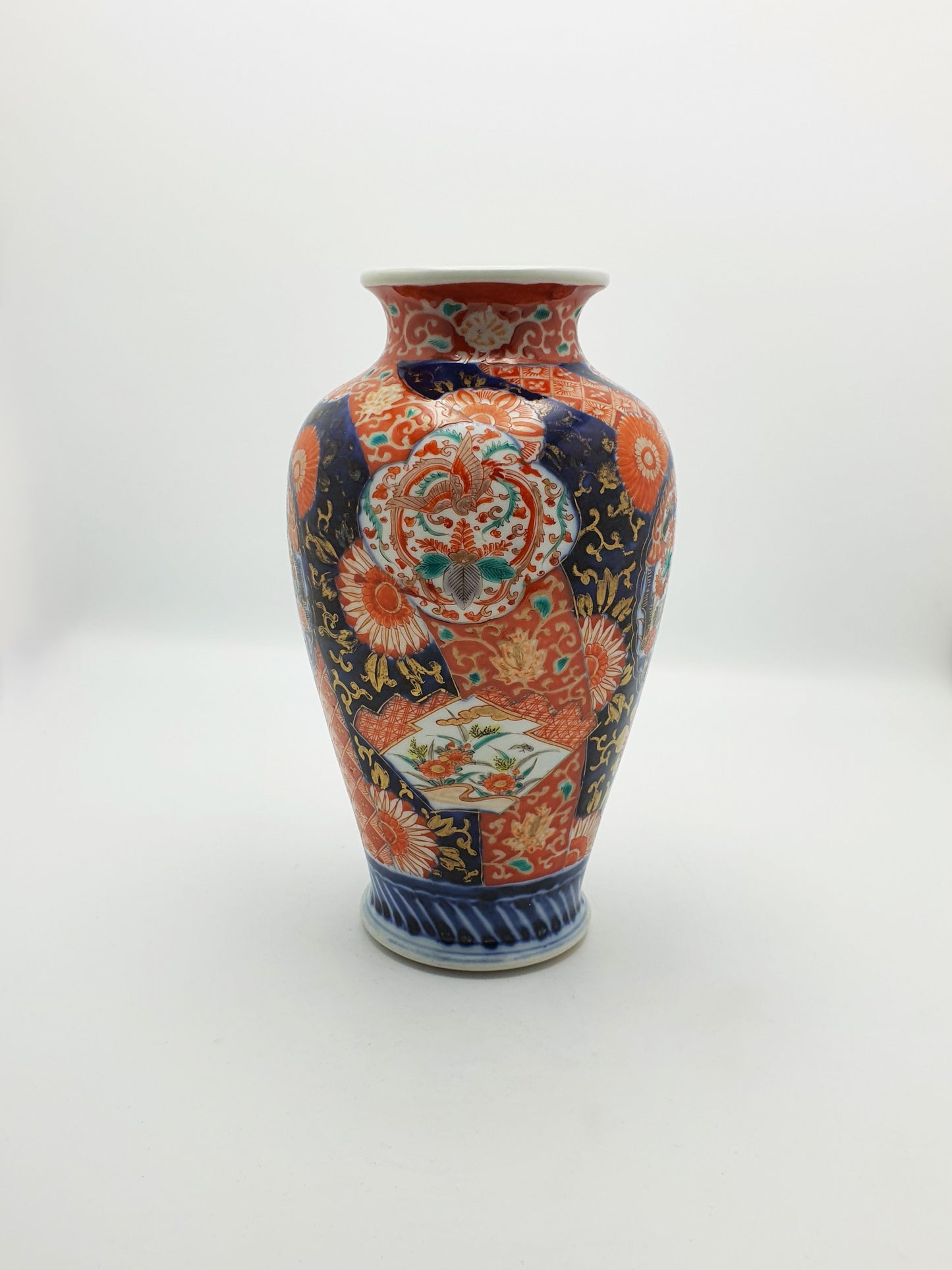 Beautiful Antique Japanese Imari Vase with Floral & Phoenix Design – circa 1900
