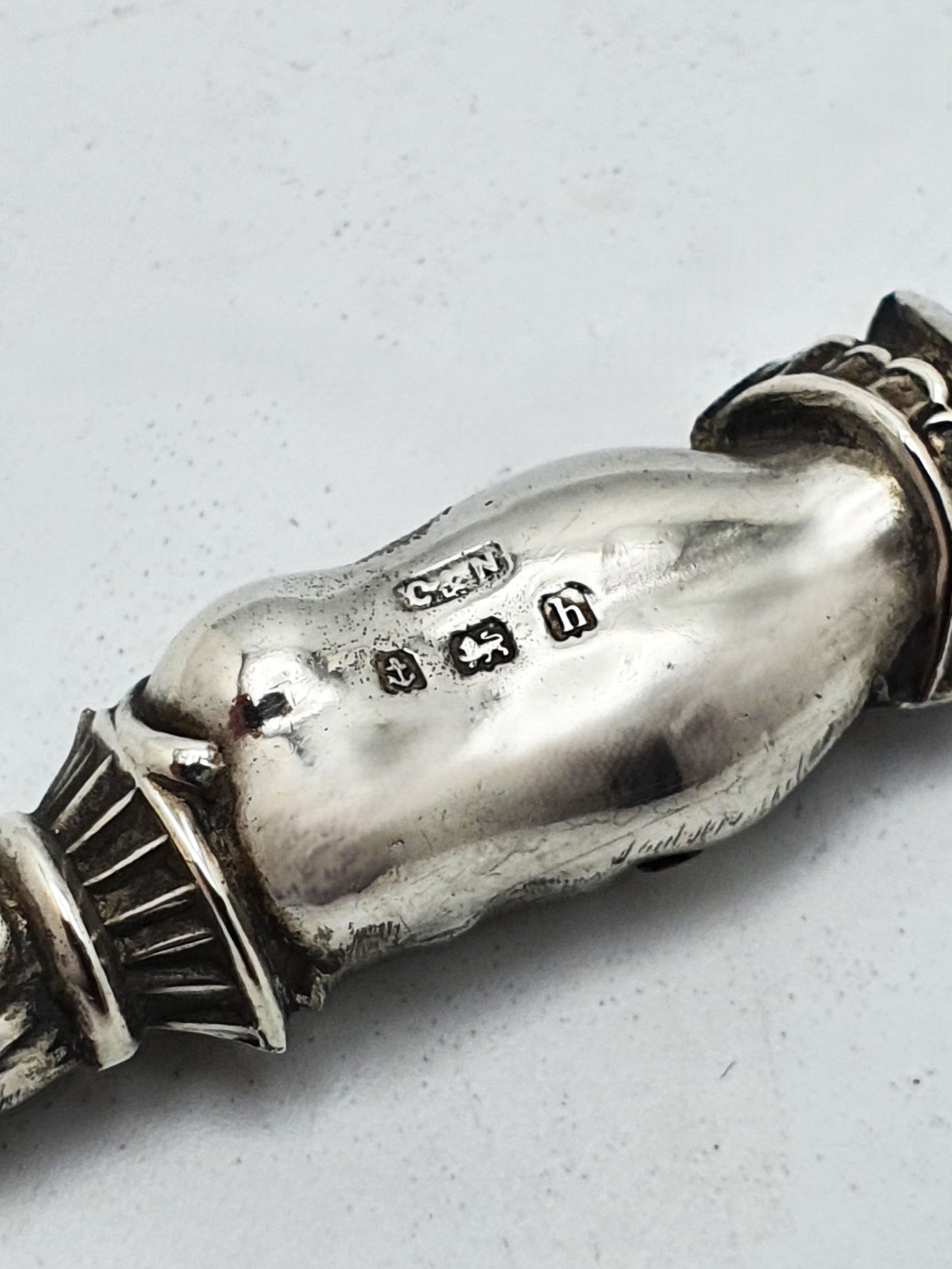 Lovely Antique Silver Button Hook with Lion-in-Hat Handle - 1907