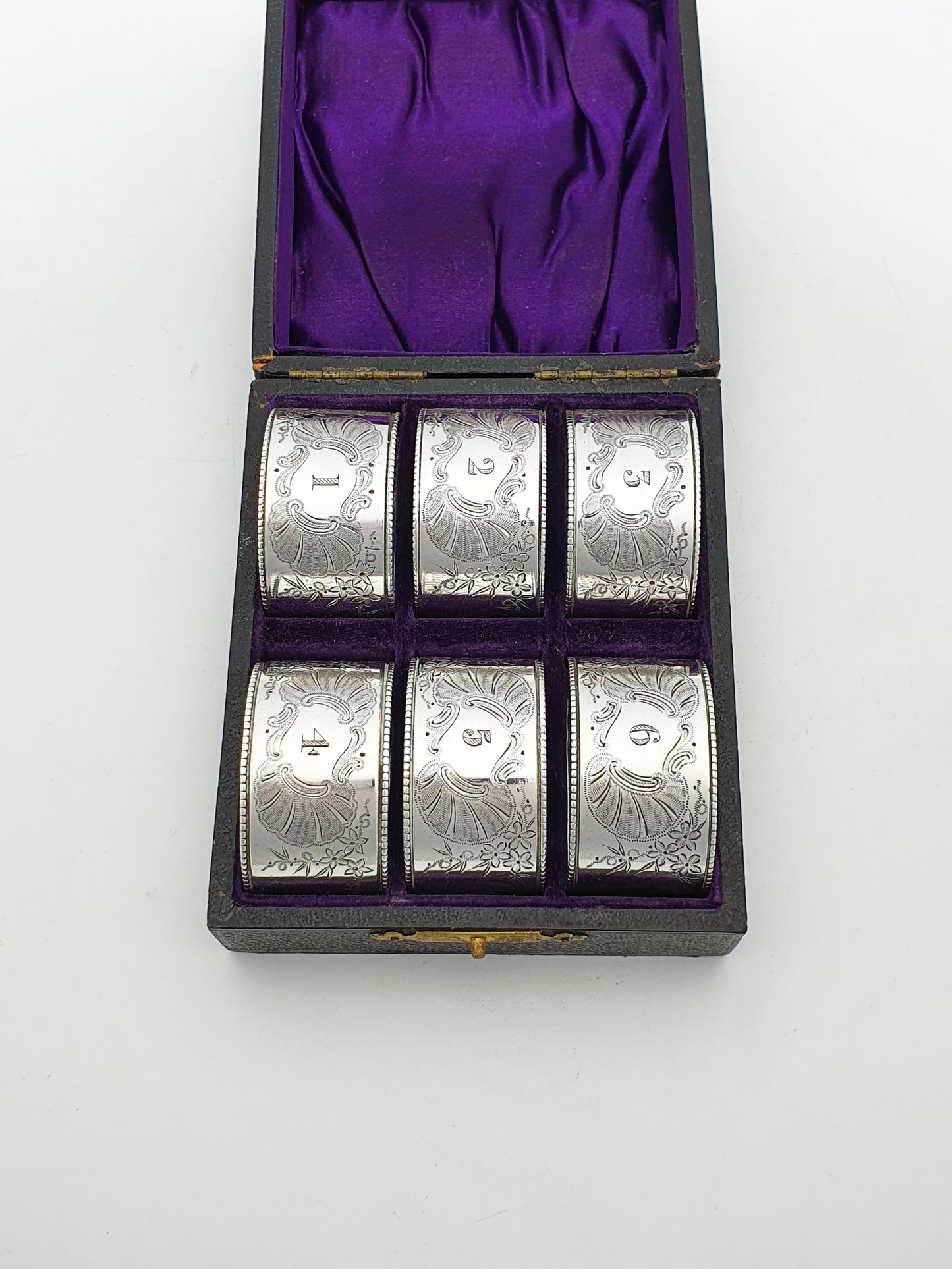 Boxed Set of 6 Antique Victorian Silver-Plated Numbered Napkin Rings – circa 1890