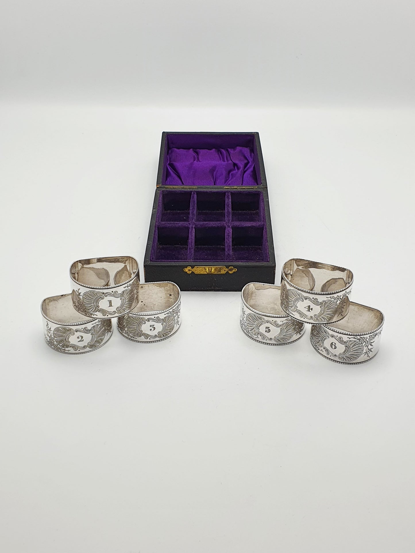 Boxed Set of 6 Antique Victorian Silver-Plated Numbered Napkin Rings – circa 1890