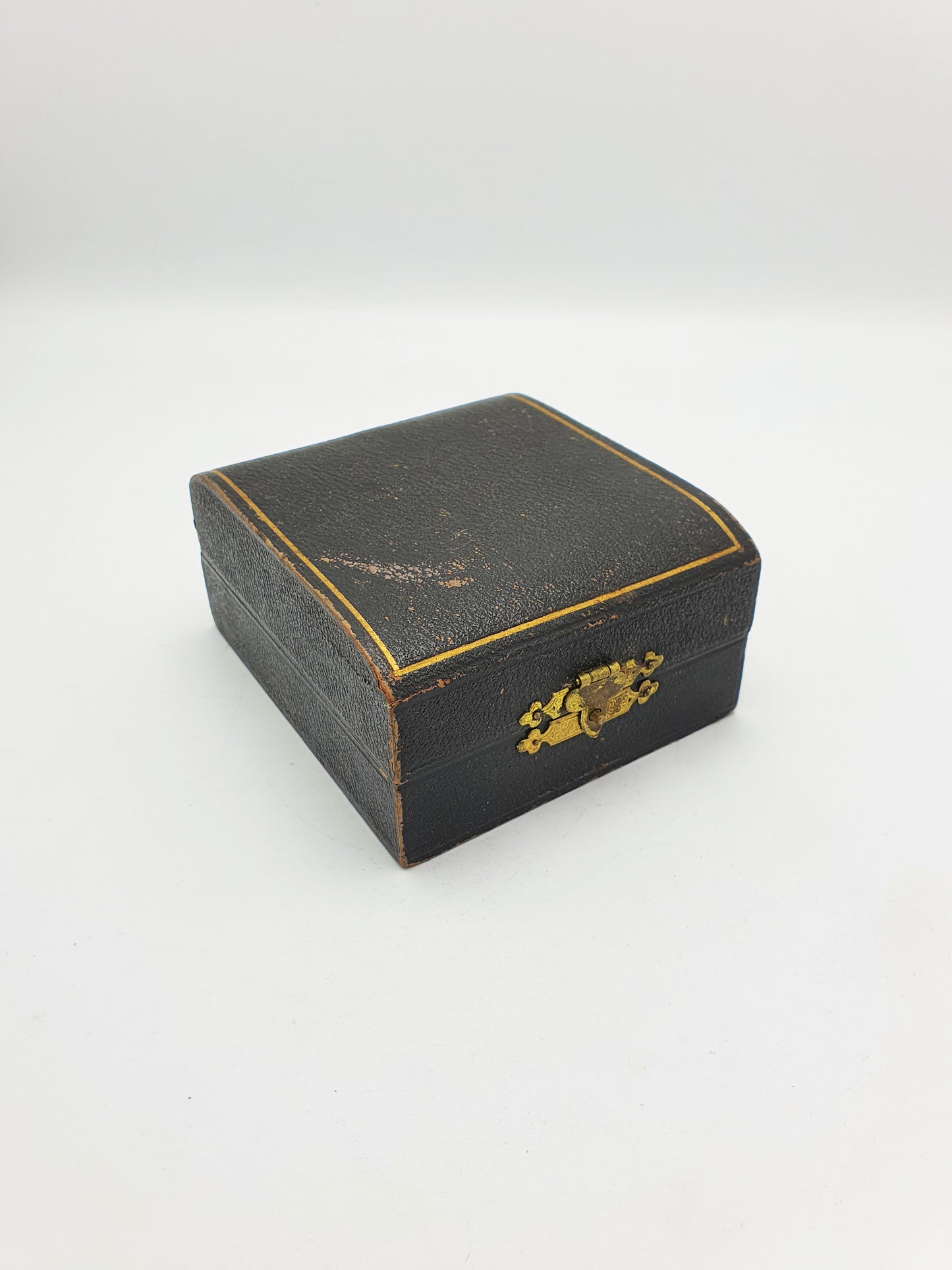 Boxed Set of 6 Antique Victorian Silver-Plated Numbered Napkin Rings – circa 1890