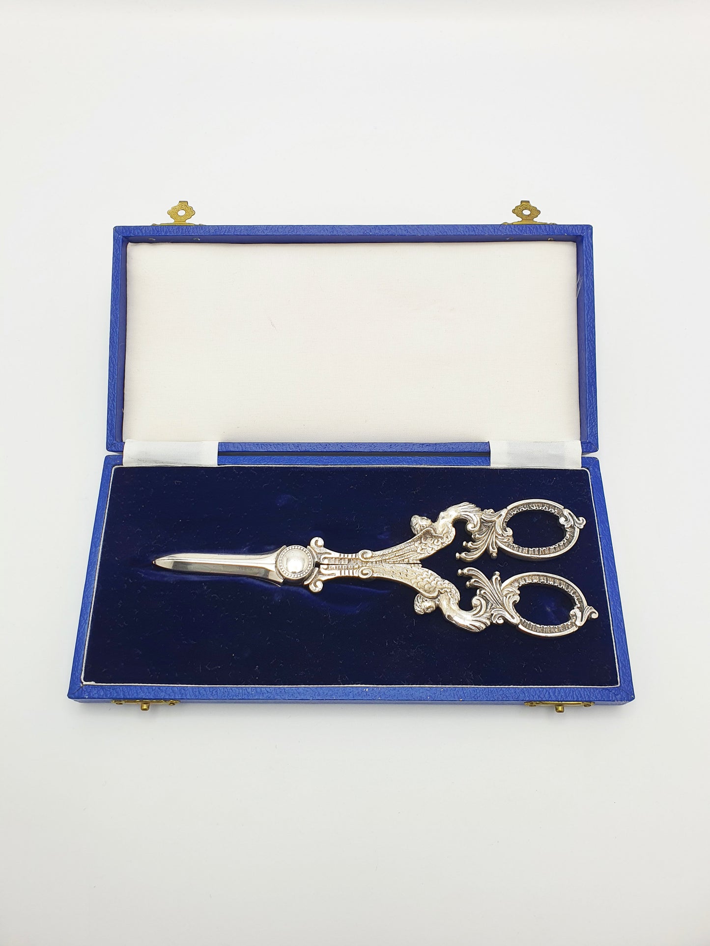 Ornate Antique Edwardian Silver-Plated Grape Scissors with Cherub Motifs – circa 1905