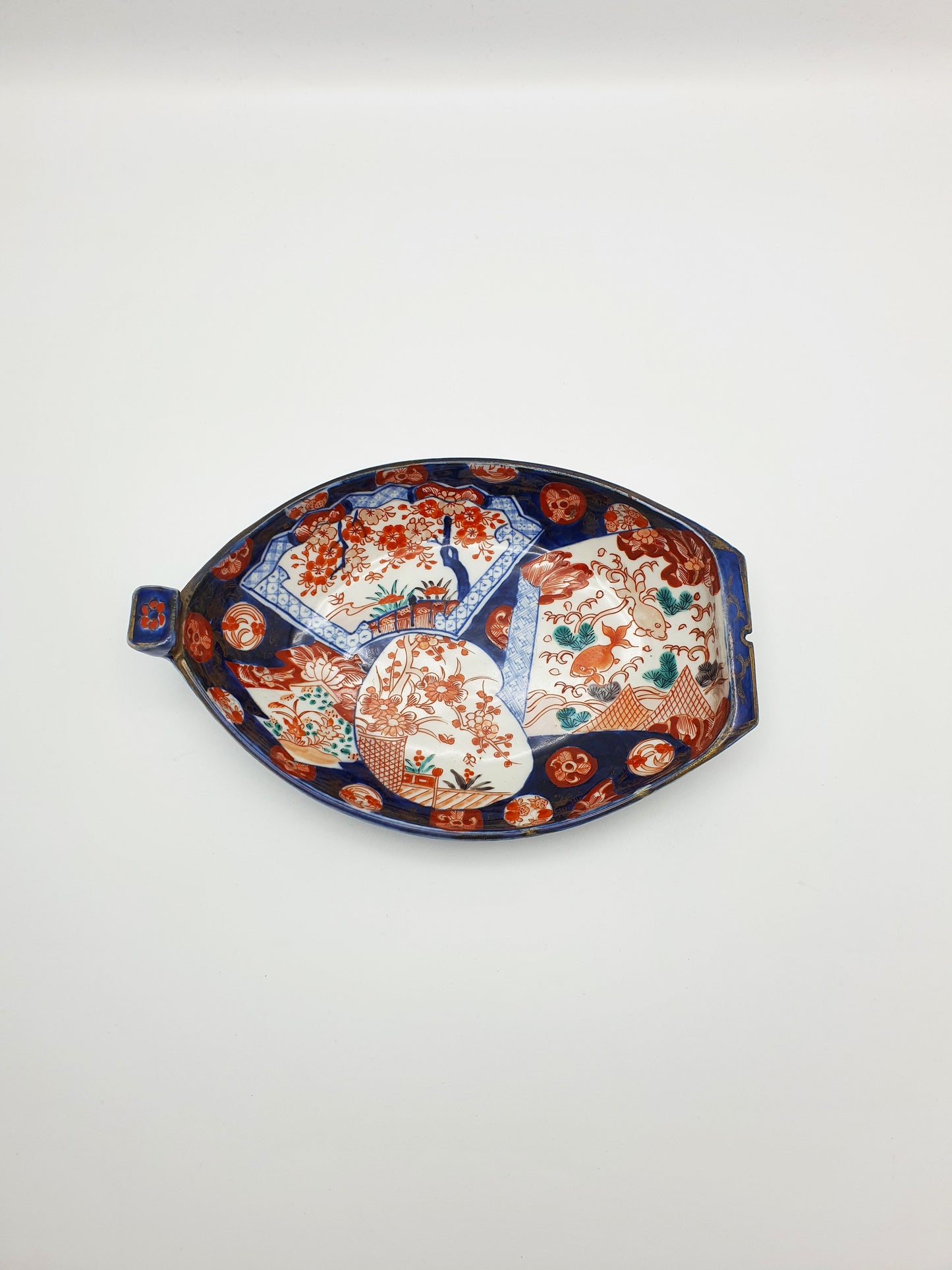 Lovely Antique Japanese Imari Porcelain Boat-Shaped Dish – circa 1900