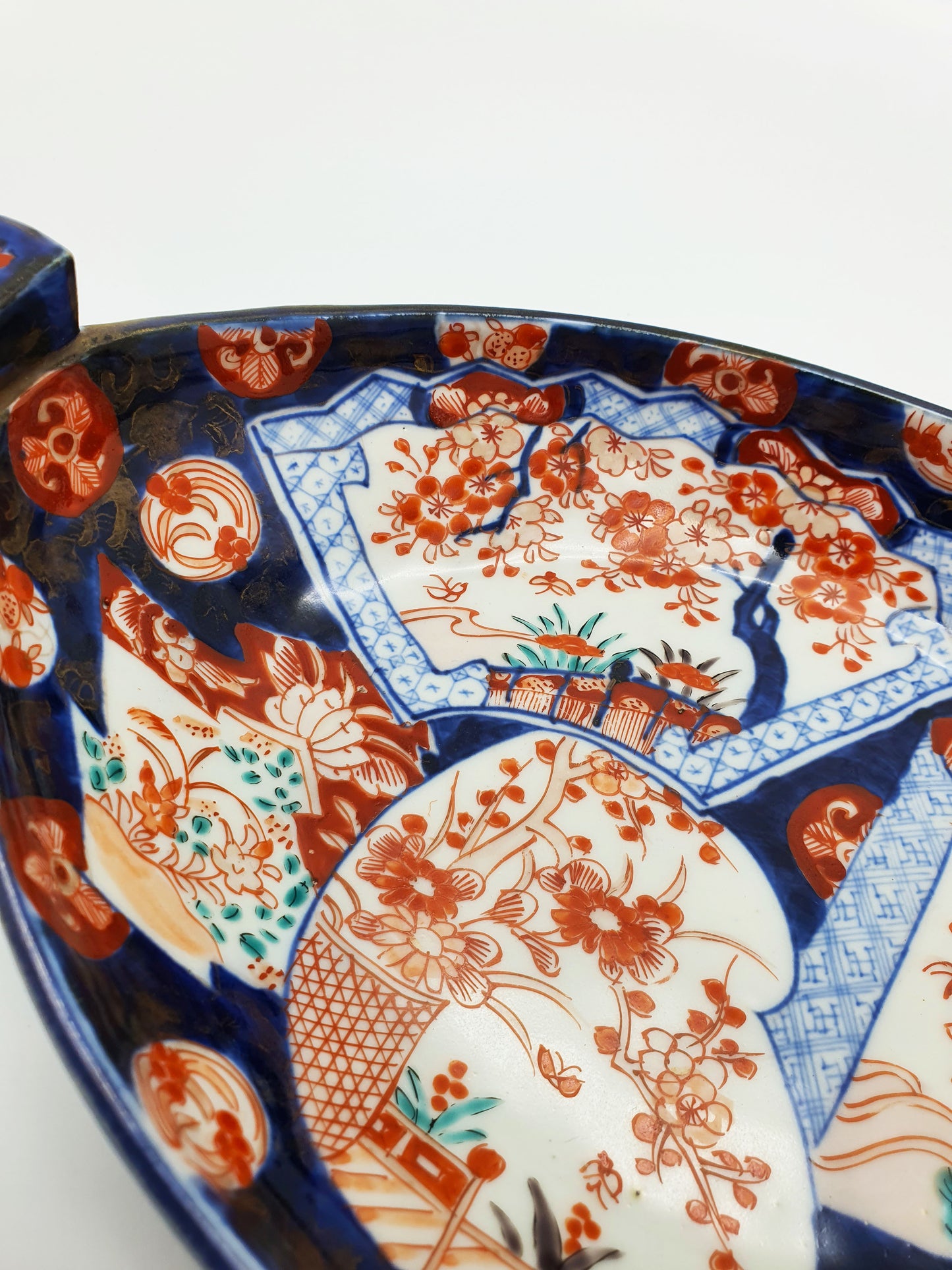 Lovely Antique Japanese Imari Porcelain Boat-Shaped Dish – circa 1900