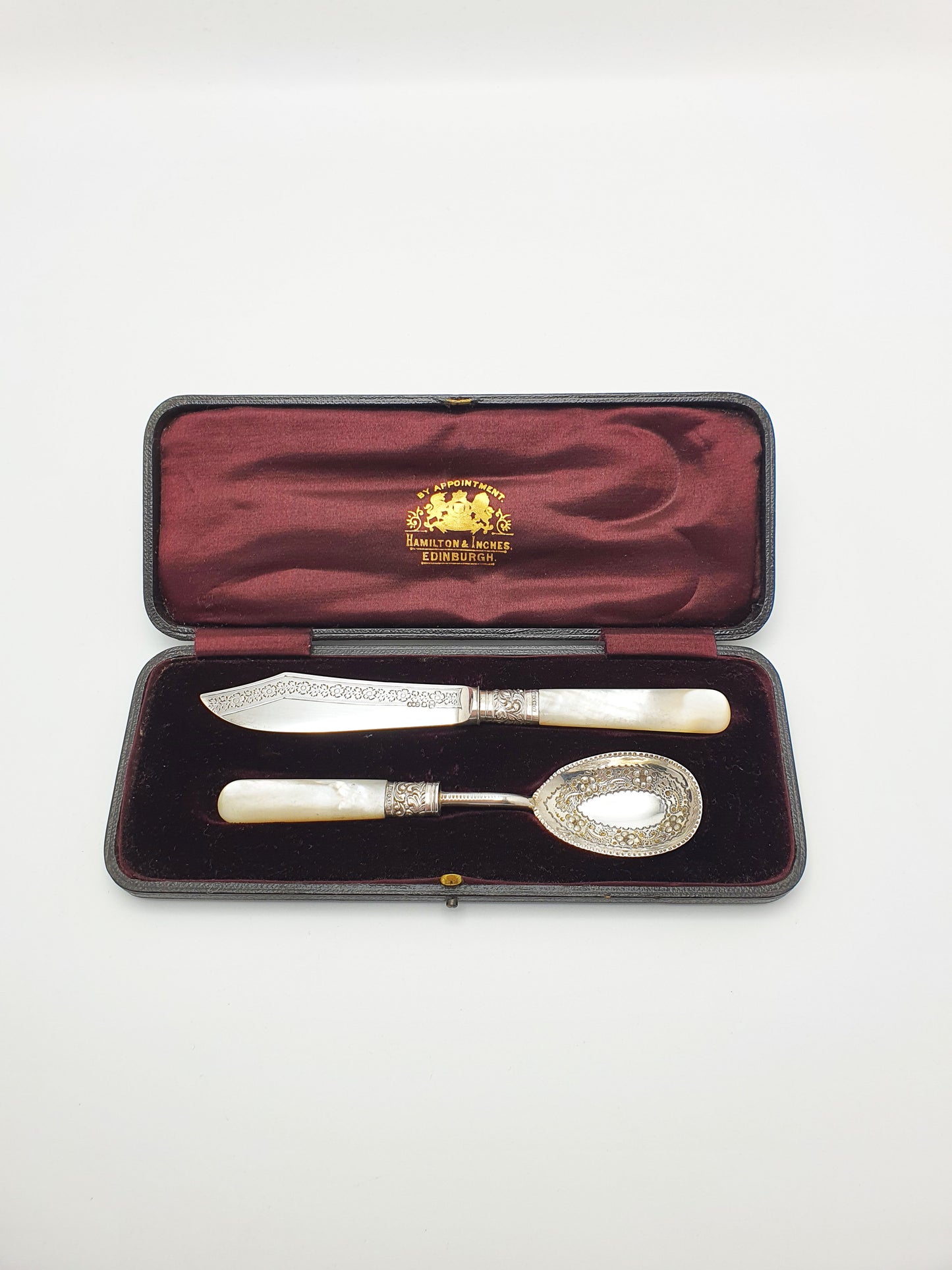 Antique Hamilton & Inches Edinburgh Silver-Plated and Mother-of-Pearl Dessert Set – circa 1890