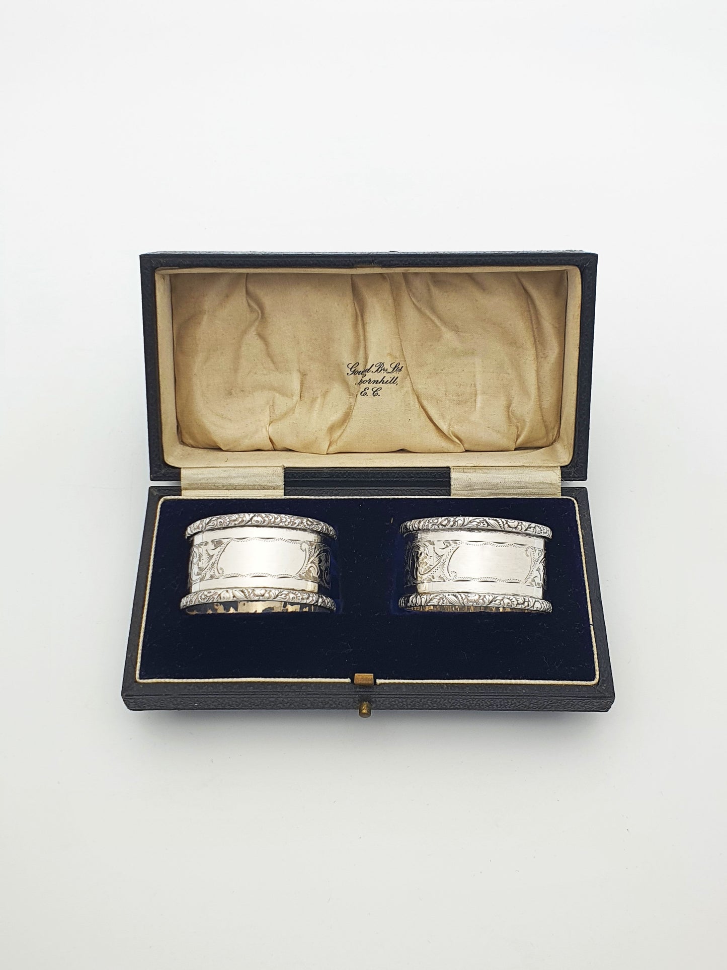 Lovely Pair of Edwardian Sterling Silver Napkin Rings in Fitted Case - 1906