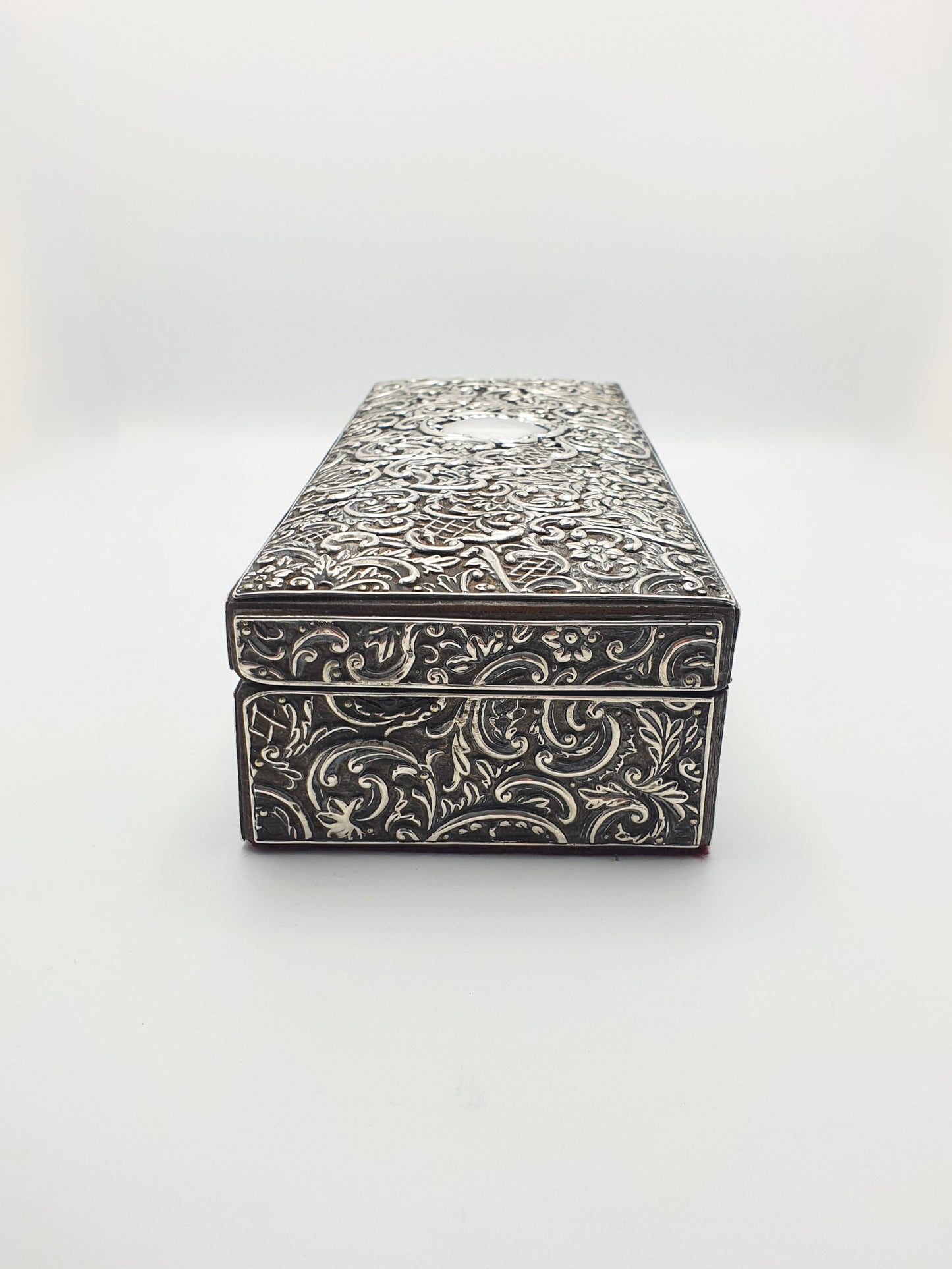 Fabulous Antique Sterling Silver Repoussé Jewellery or Trinket Box - 1897