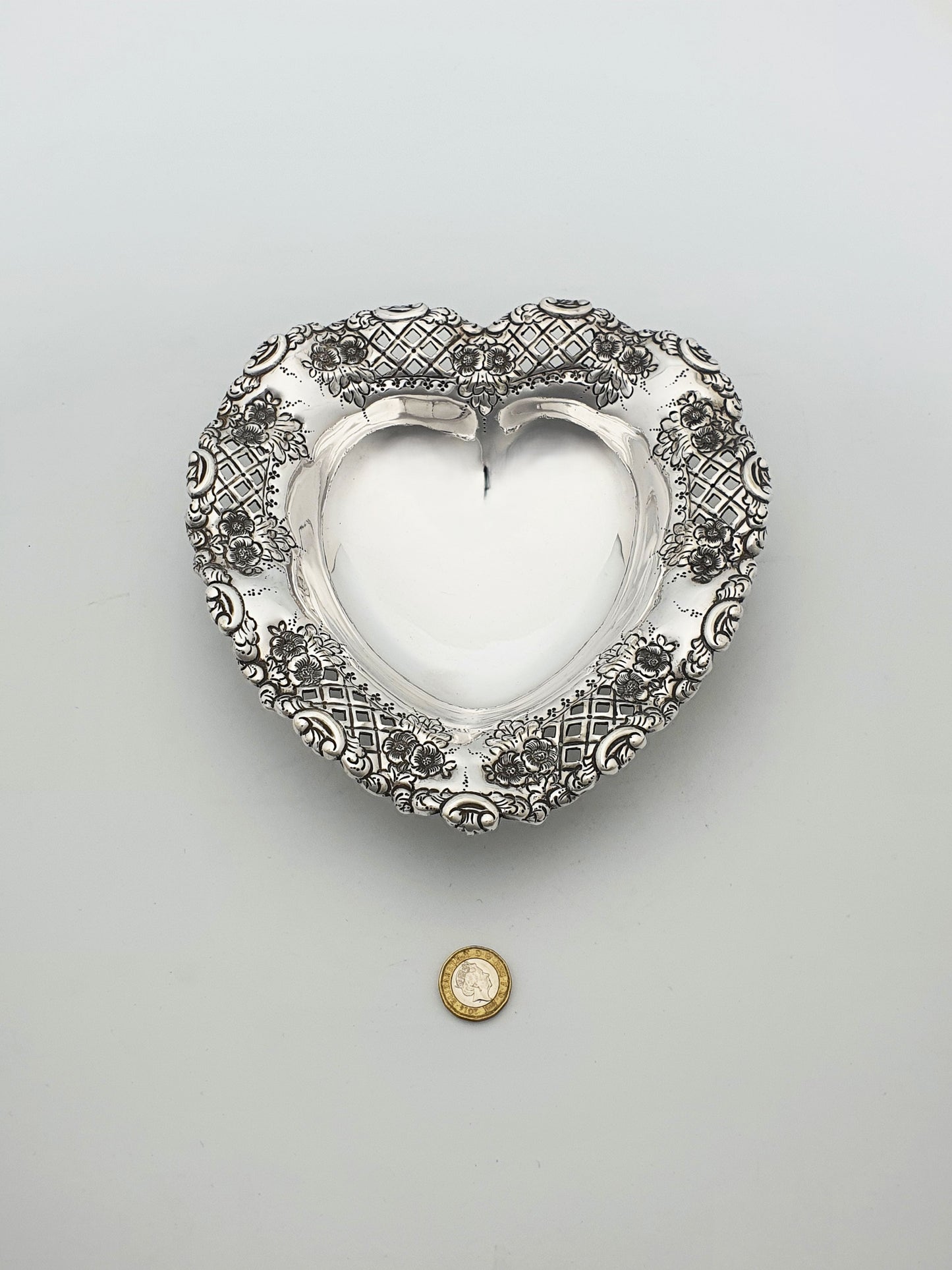 Gorgeous Pair of Ornate Antique Edwardian Heart-Shaped Dishes – circa 1905
