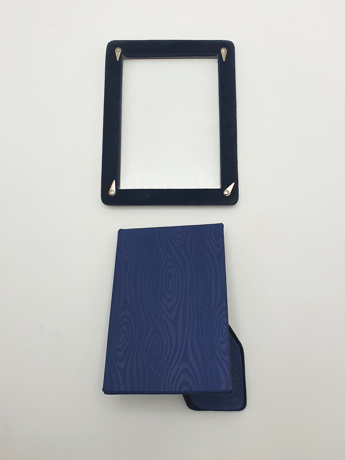 Elizabeth II Sterling Silver Photo Frame With Beaded Border – London, 1994