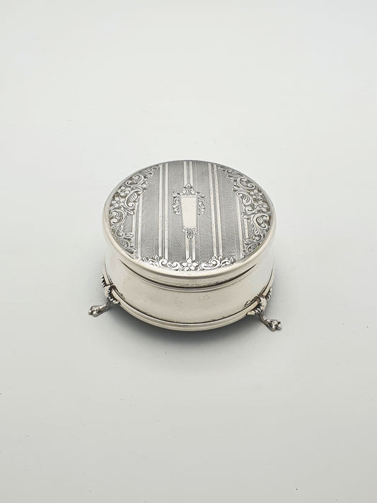 Gorgeous Elizabeth II Sterling Silver Jewellery Box With Engraved Lid - 1976