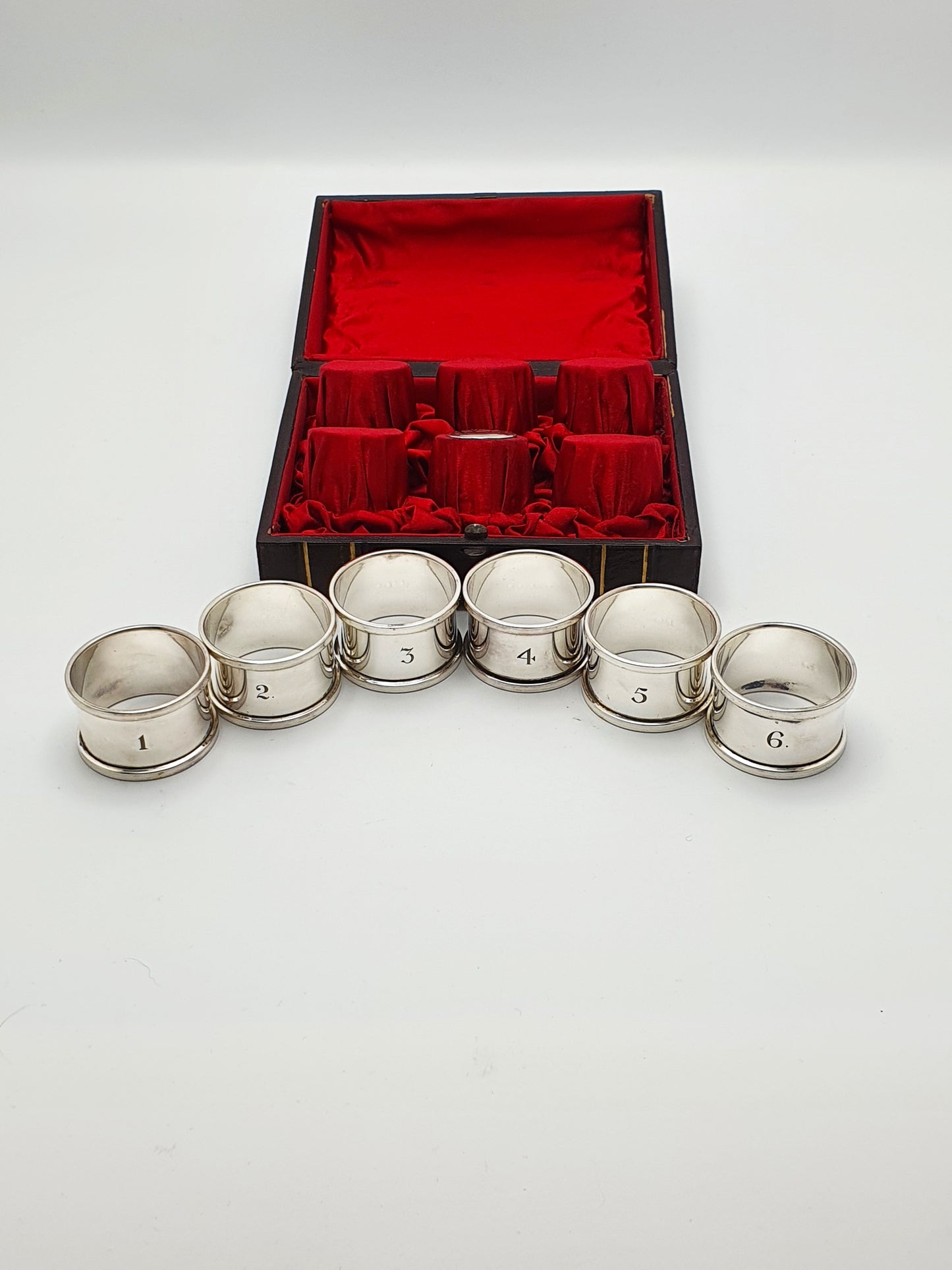 Antique Set of Six Numbered Silver-Plated Napkin Rings in Original Fitted Case – circa 1920