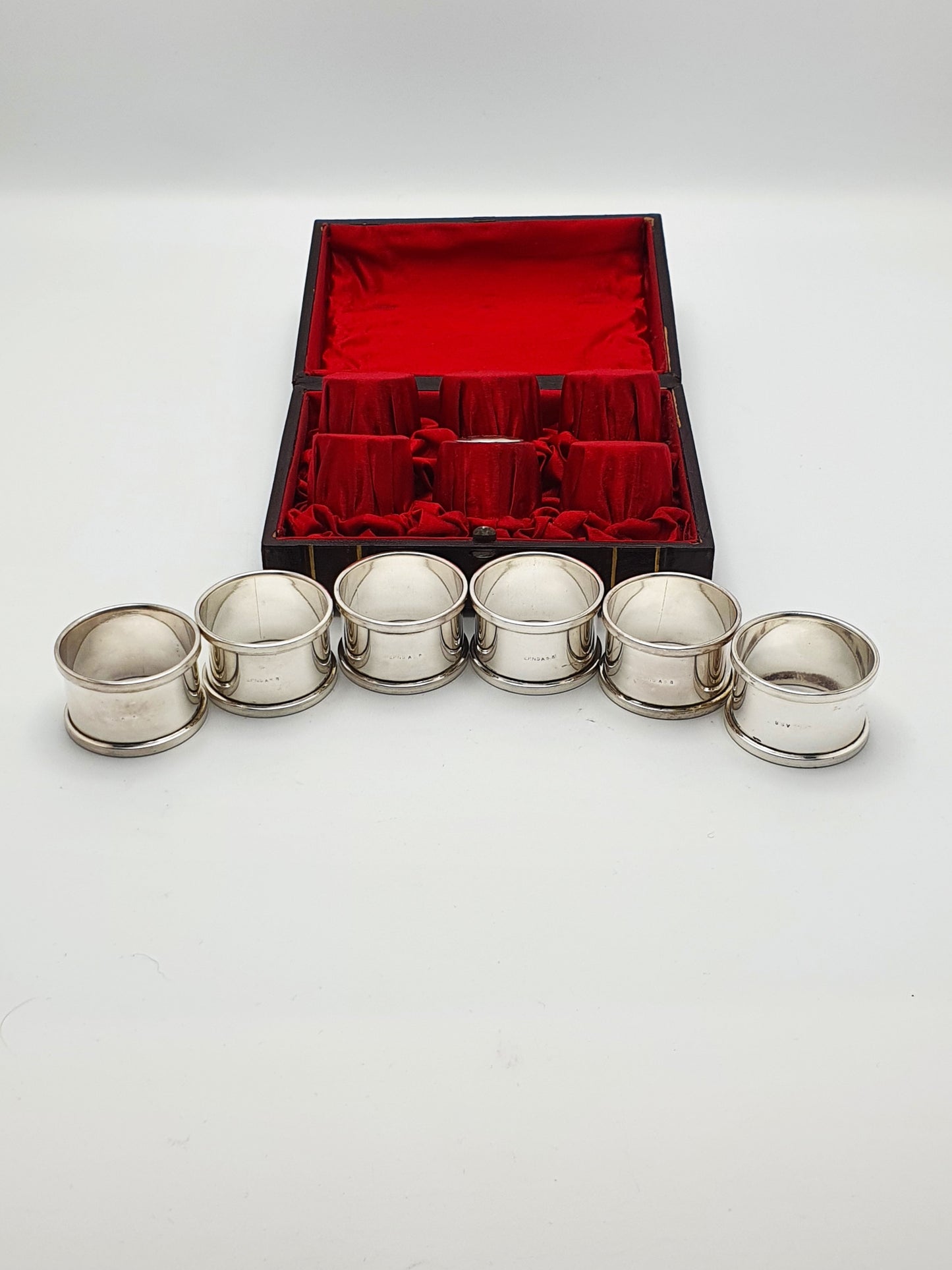 Antique Set of Six Numbered Silver-Plated Napkin Rings in Original Fitted Case – circa 1920