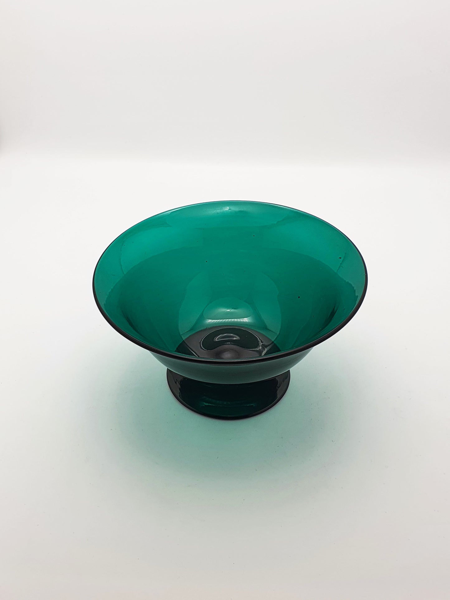 Nice Antique Georgian Emerald Green Glass Footed Bowl – circa 1820