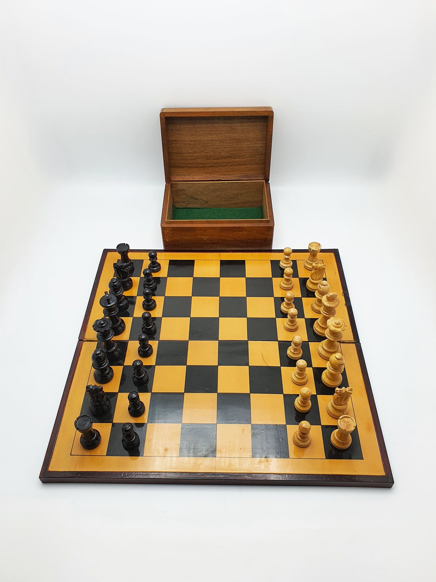 Nice Vintage Wooden Weighted Chess Set with Folding Board and Storage Box – circa 1950