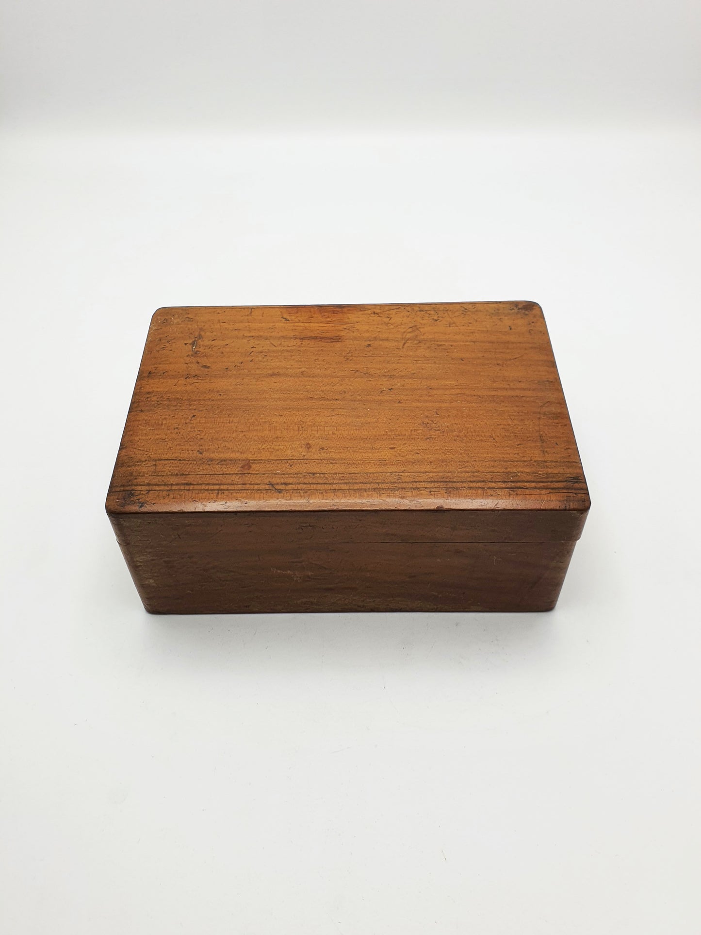 Nice Vintage Wooden Weighted Chess Set with Folding Board and Storage Box – circa 1950